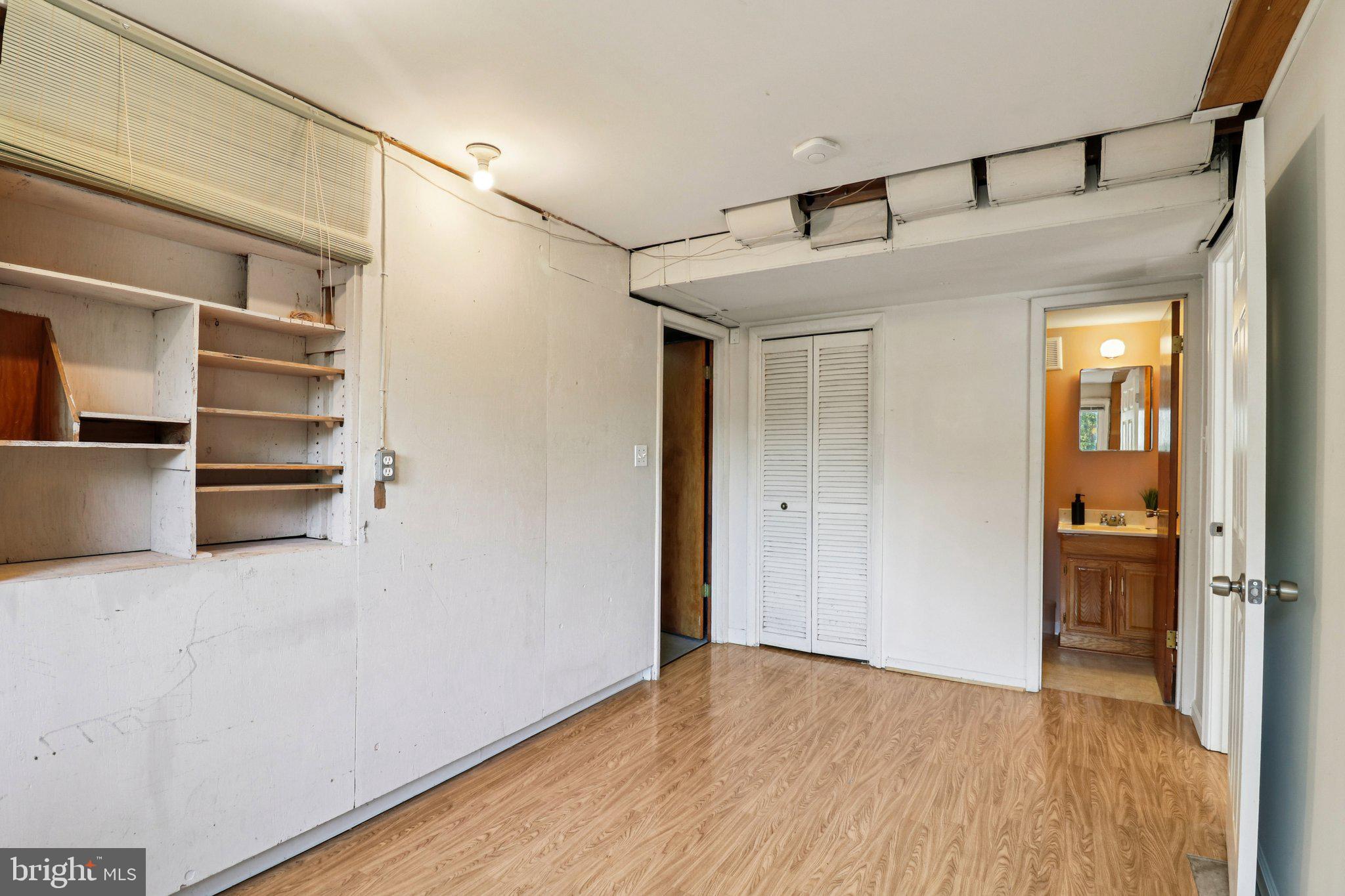 DUNN LORING WOODS - Residential