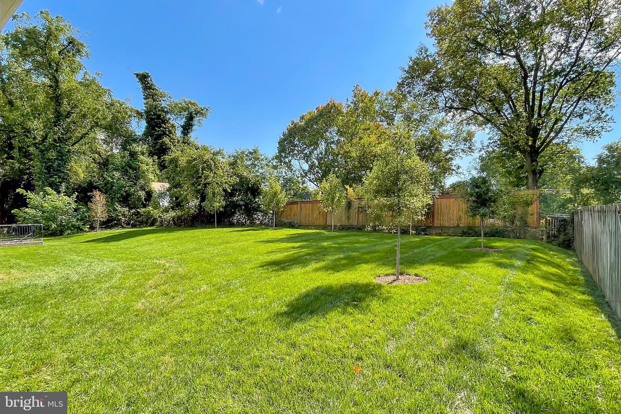 NEAR FALLS CHURCH - Residential