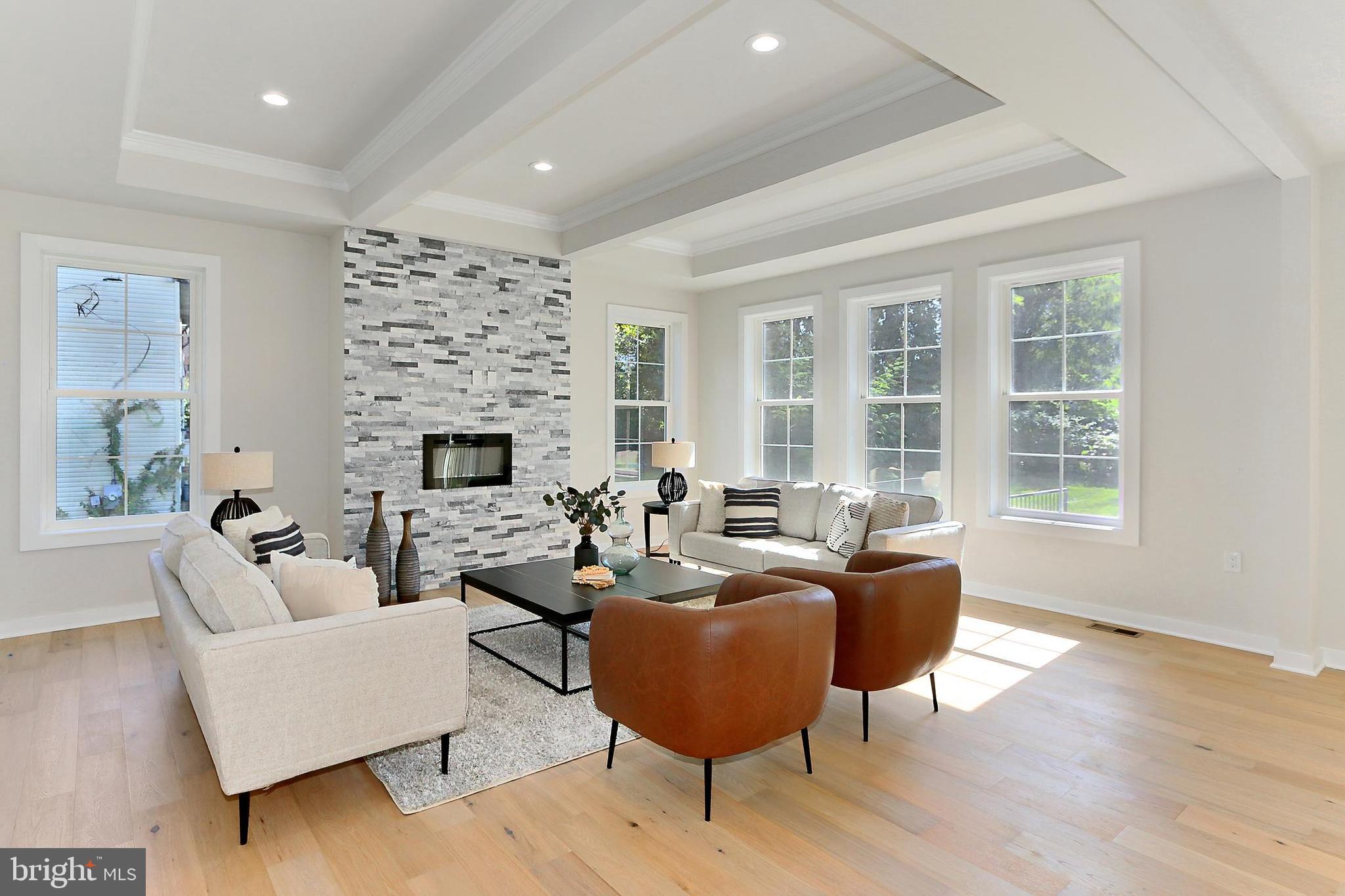 NEAR FALLS CHURCH - Residential