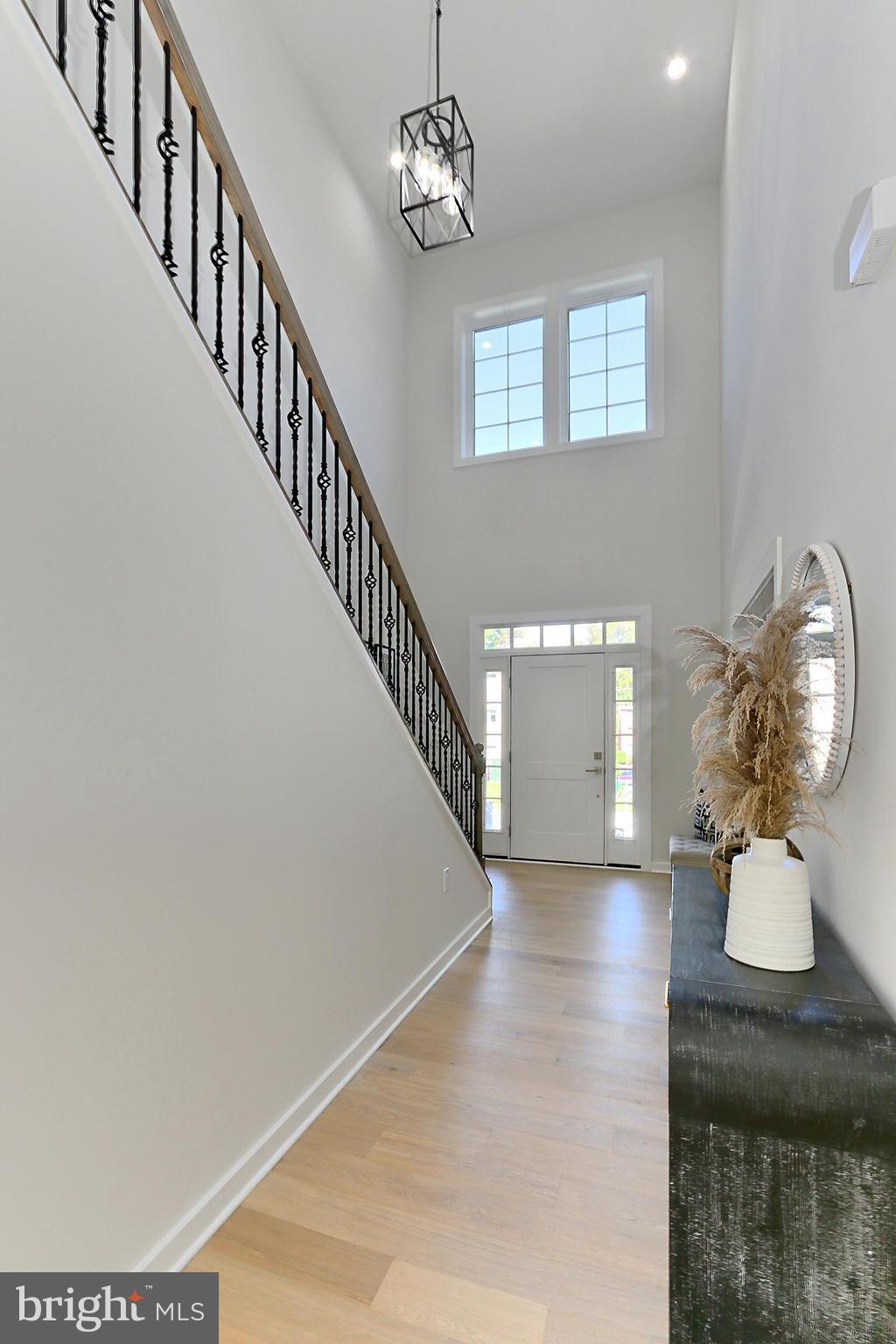 NEAR FALLS CHURCH - Residential