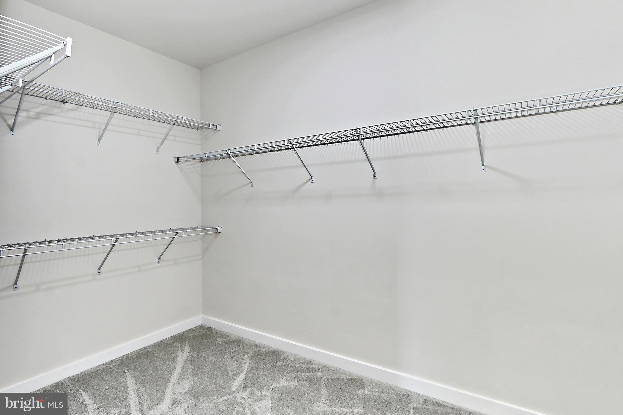 NEAR FALLS CHURCH - Residential