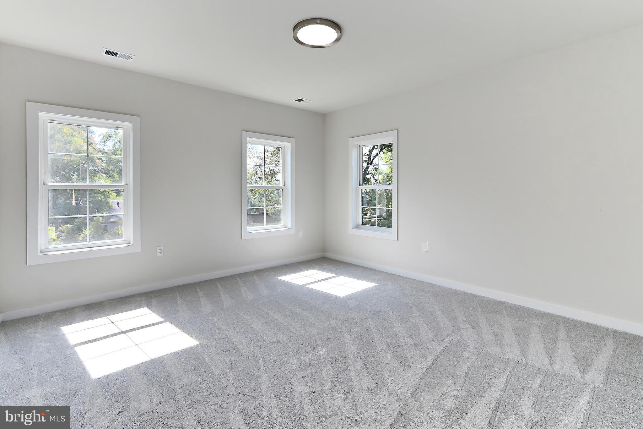 NEAR FALLS CHURCH - Residential