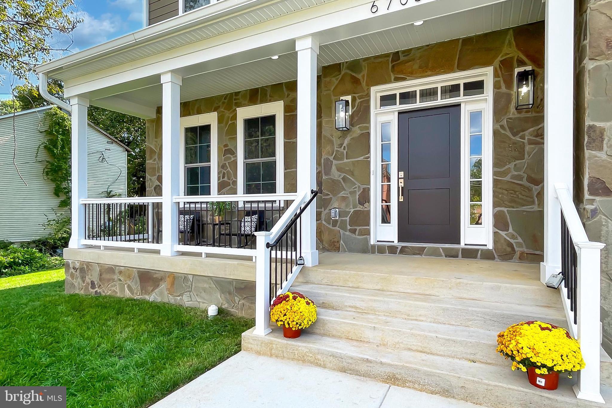 NEAR FALLS CHURCH - Residential