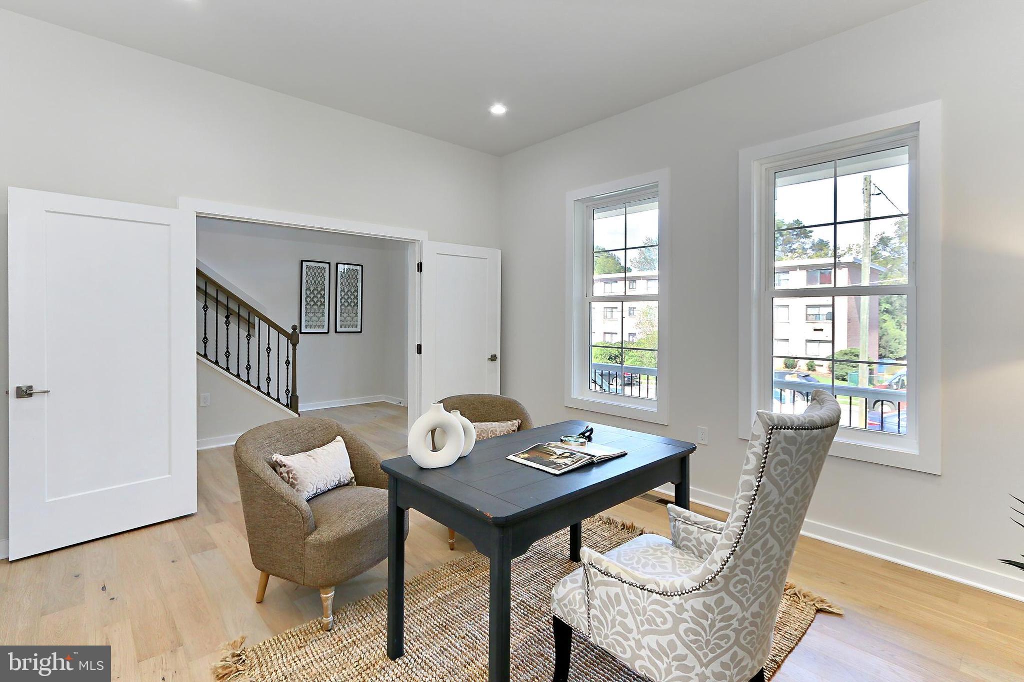 NEAR FALLS CHURCH - Residential