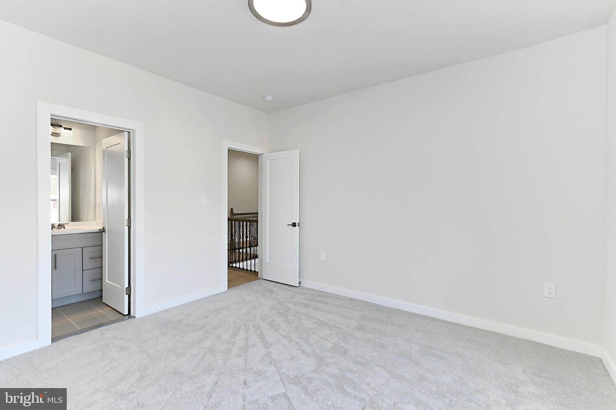 NEAR FALLS CHURCH - Residential