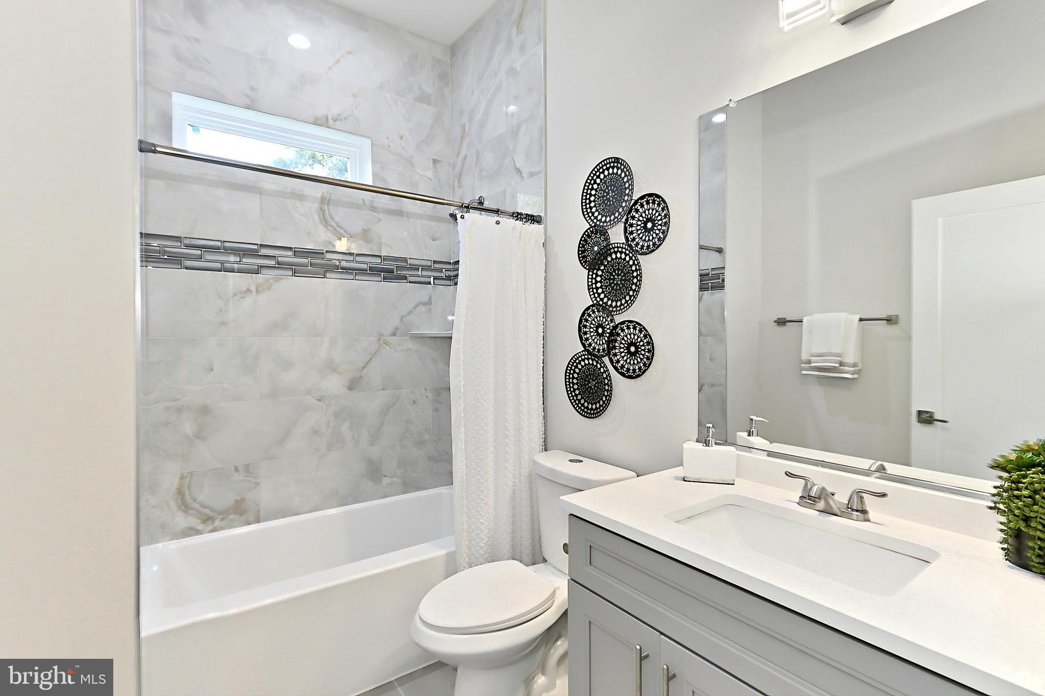 NEAR FALLS CHURCH - Residential