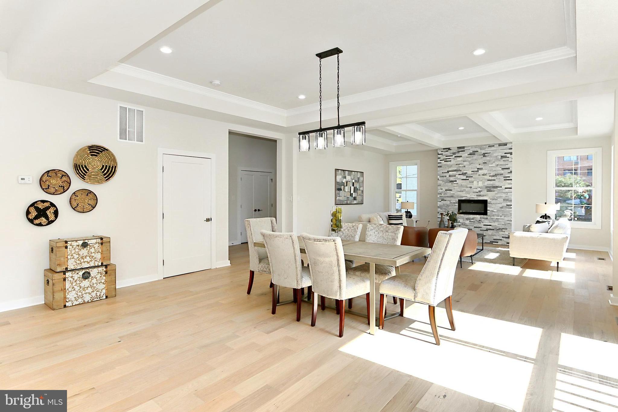 NEAR FALLS CHURCH - Residential