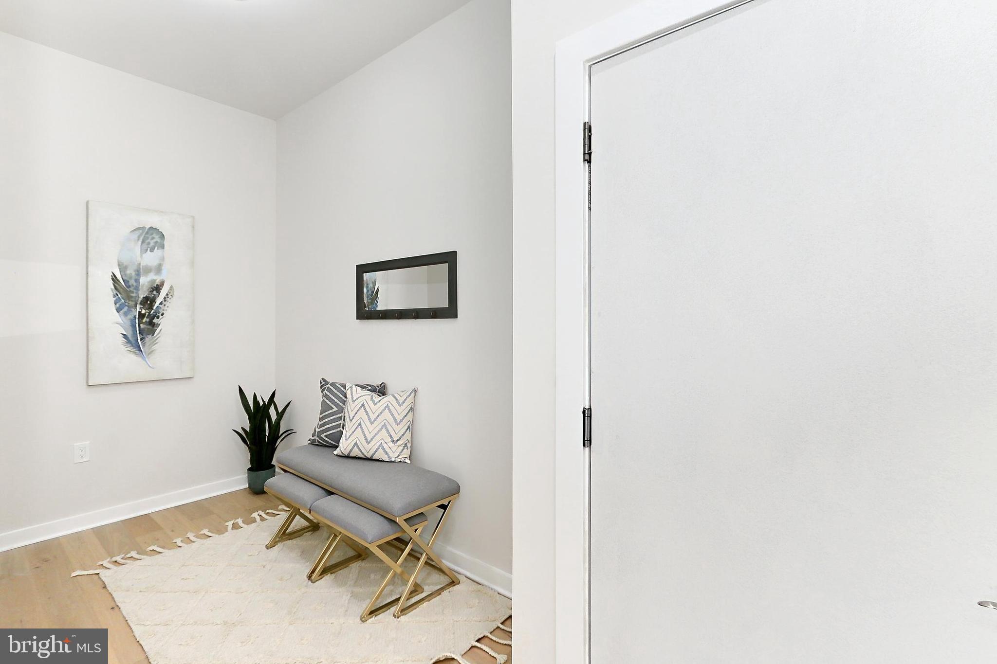 NEAR FALLS CHURCH - Residential