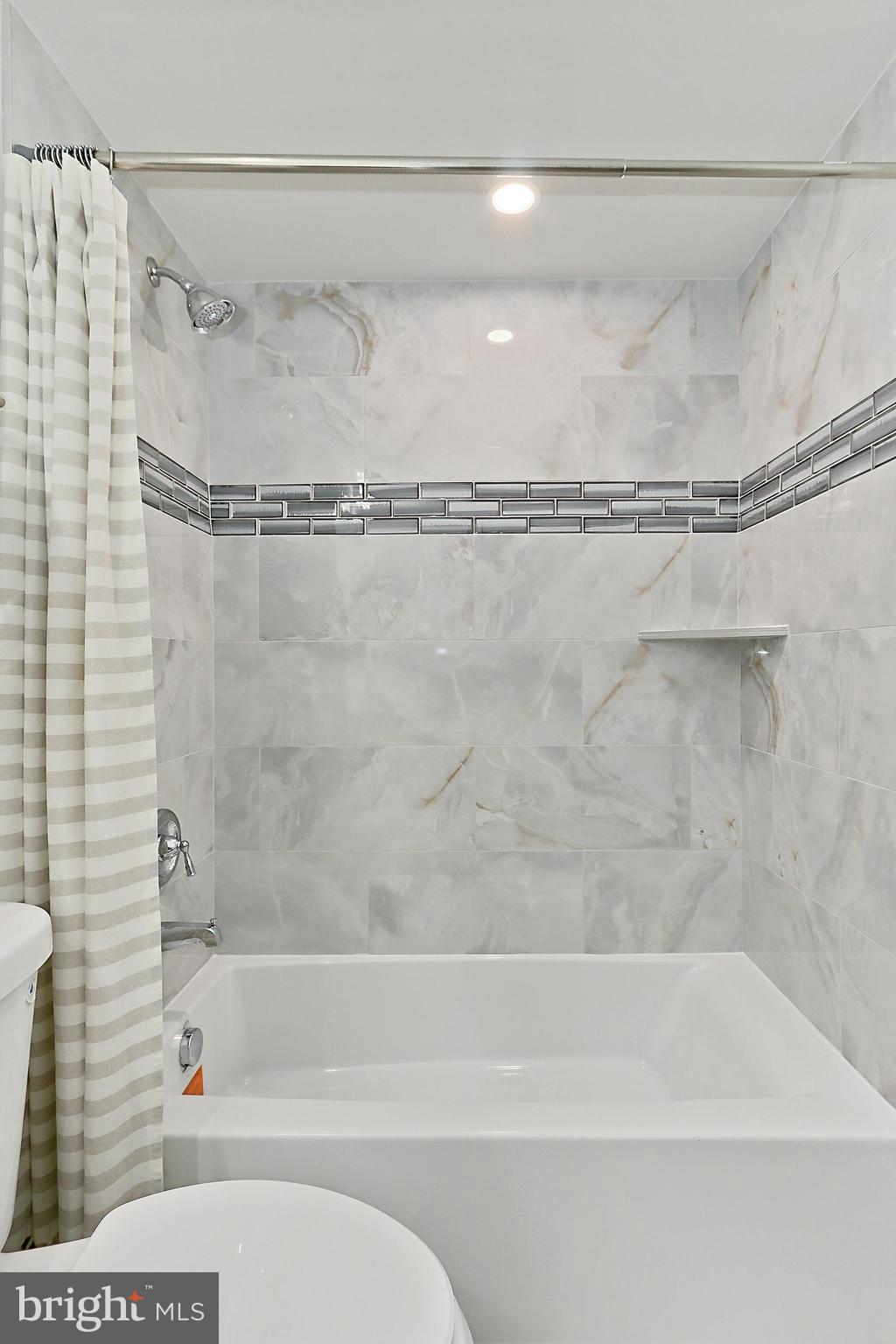 NEAR FALLS CHURCH - Residential