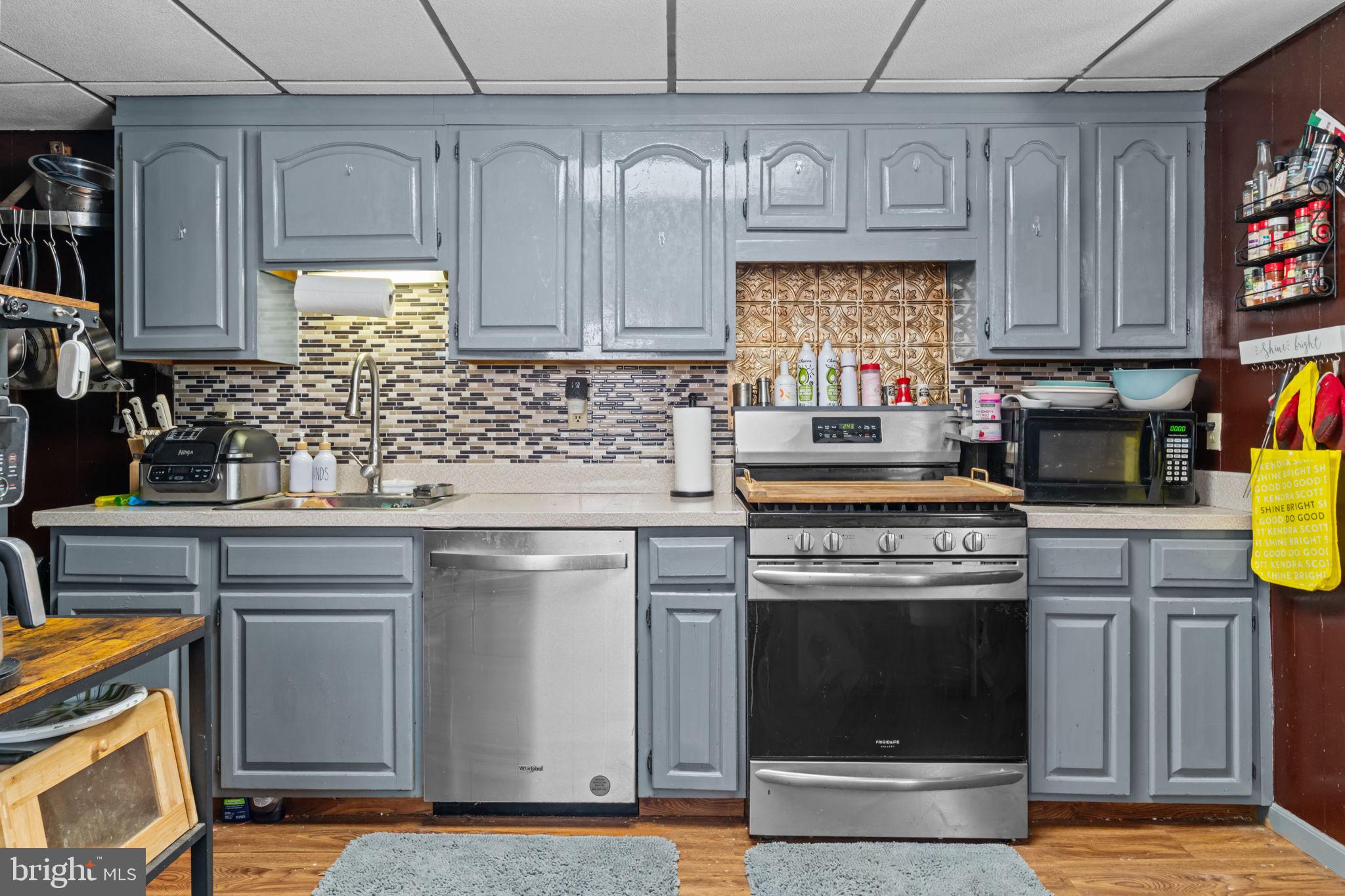 RIDLEY PARK - Residential
