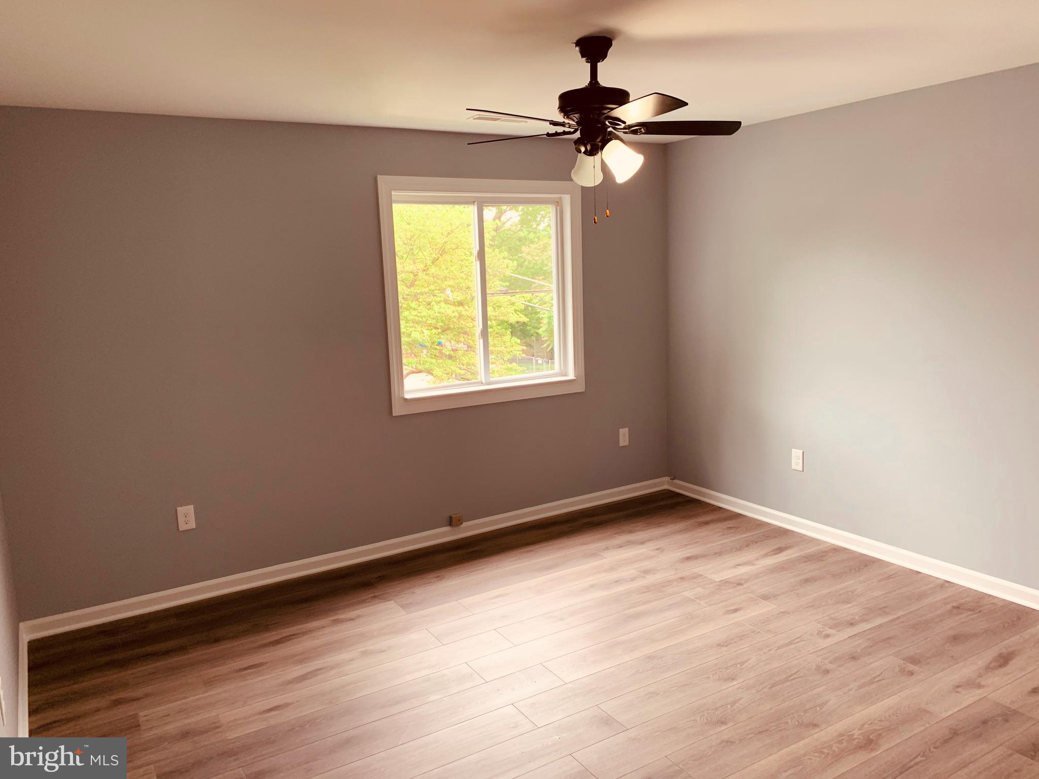 LANDSDOWNE - Residential Income