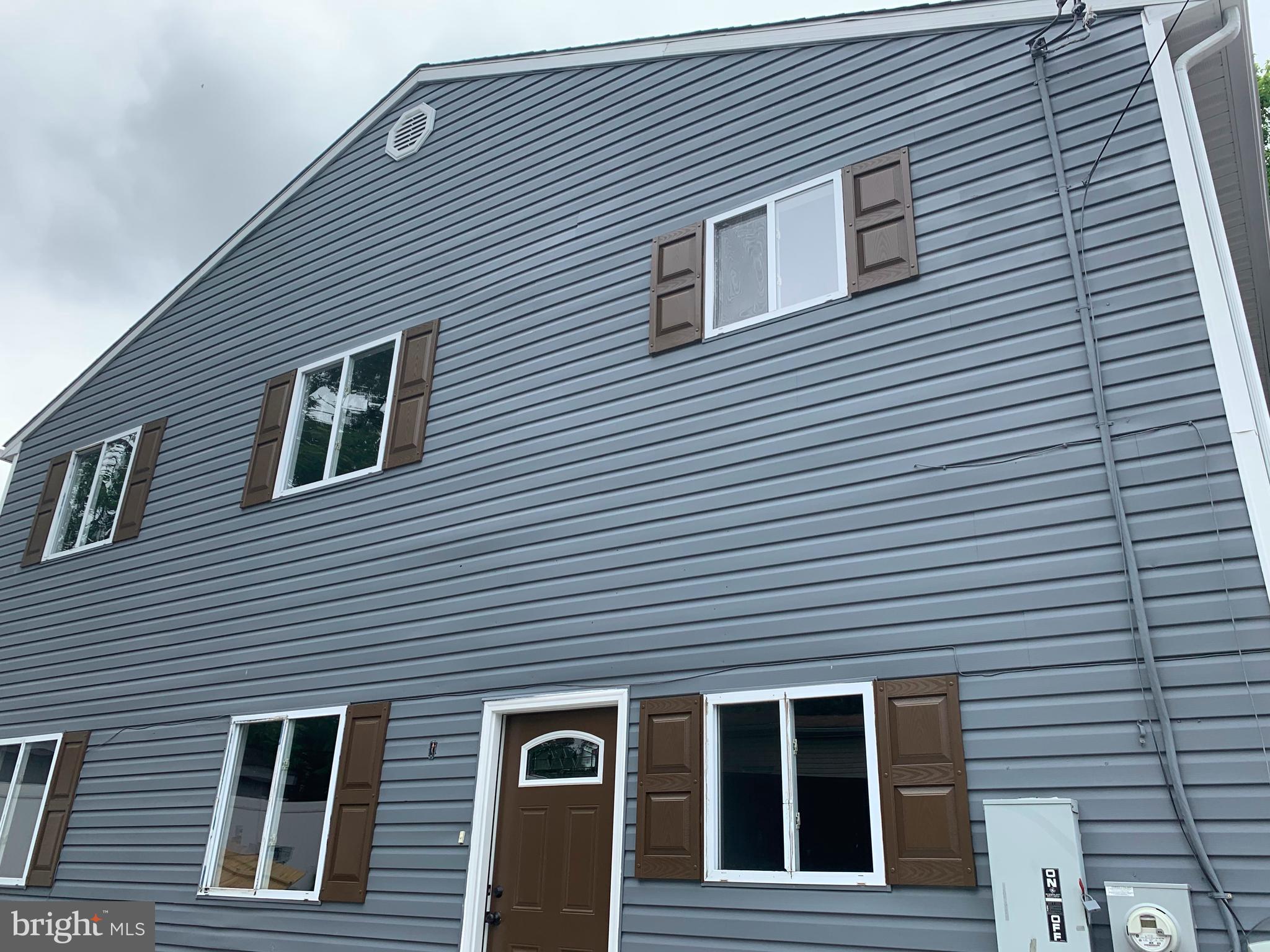 LANDSDOWNE - Residential Income