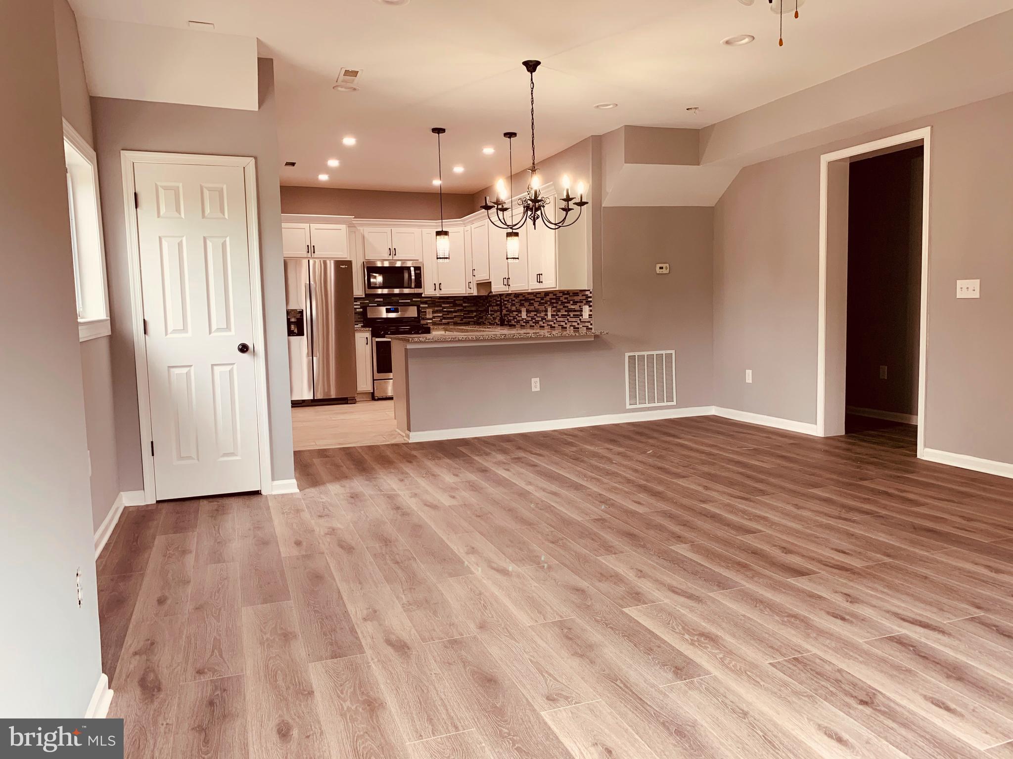 LANDSDOWNE - Residential Income