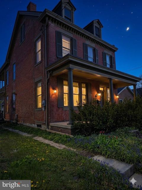 Photo of 304 S West Street, CARLISLE, PA 17013 (MLS # PACB2051996)