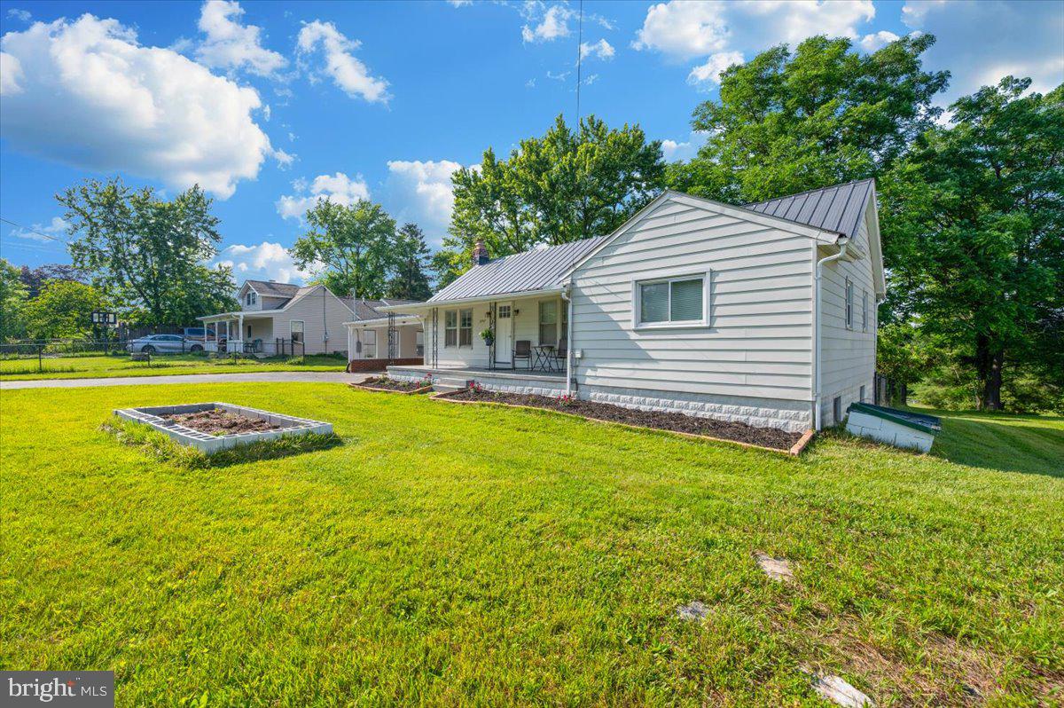 5747 BARTONSVILLE ROAD