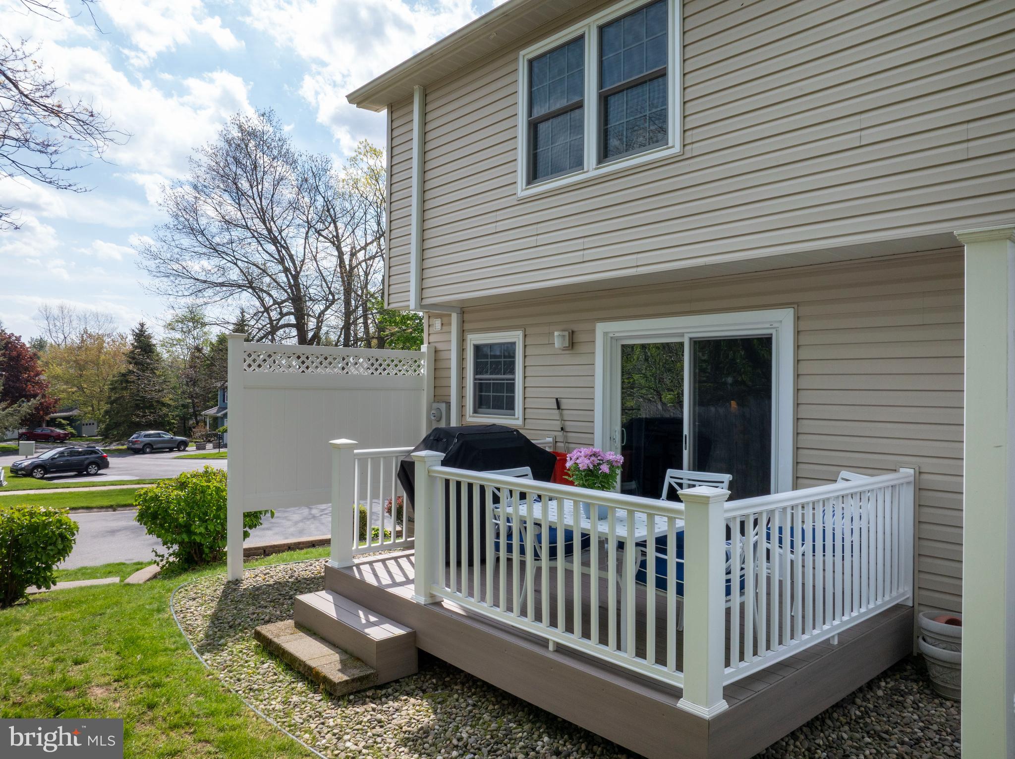 MAPLEWOOD TOWNHOUSES - Residential