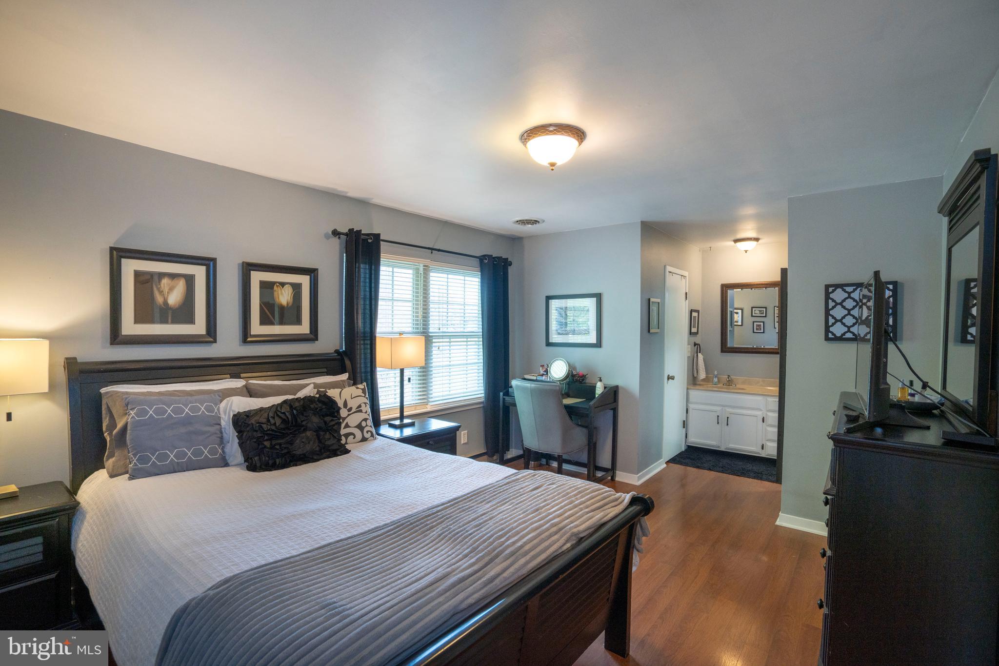 MAPLEWOOD TOWNHOUSES - Residential