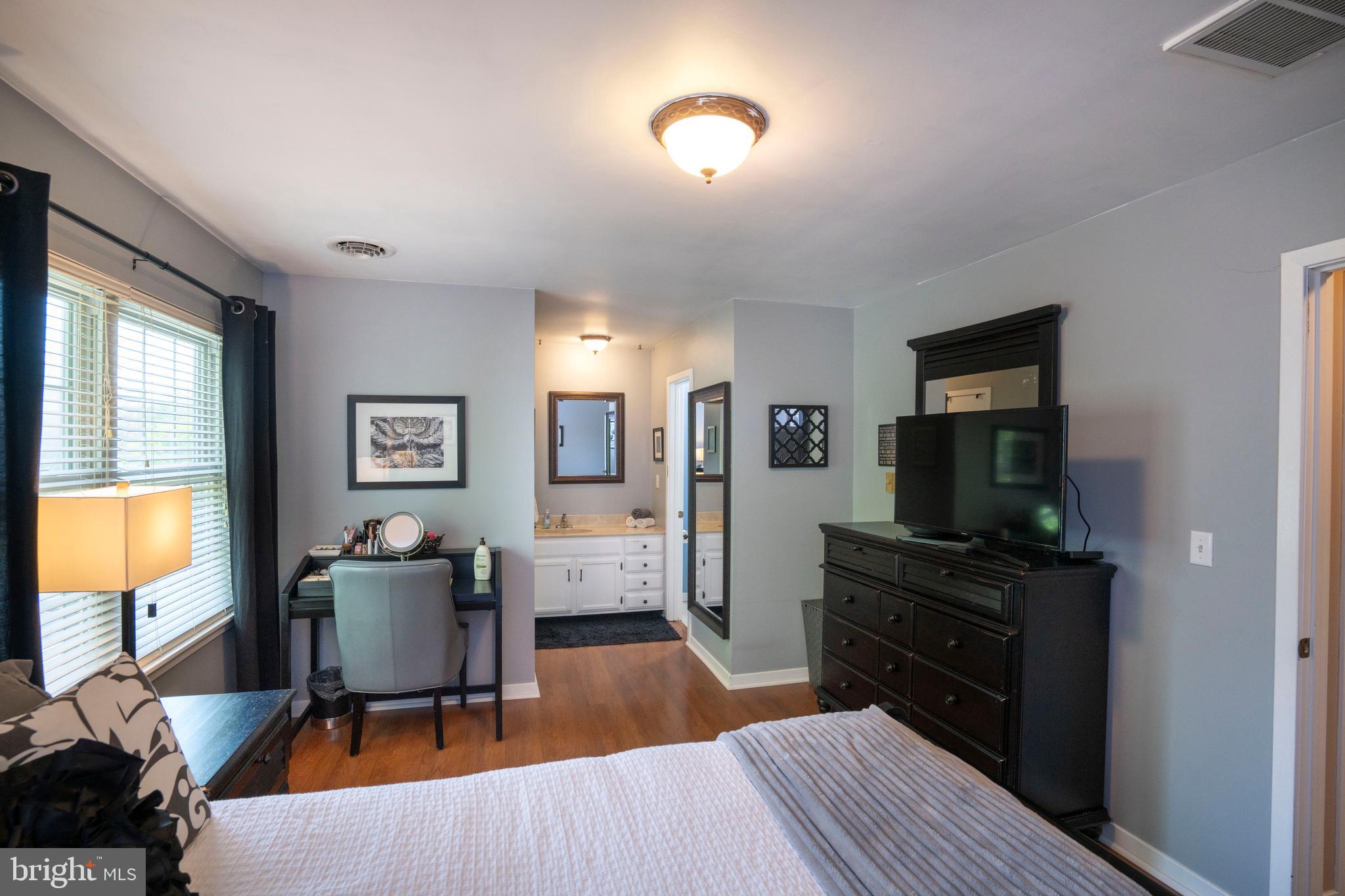 MAPLEWOOD TOWNHOUSES - Residential