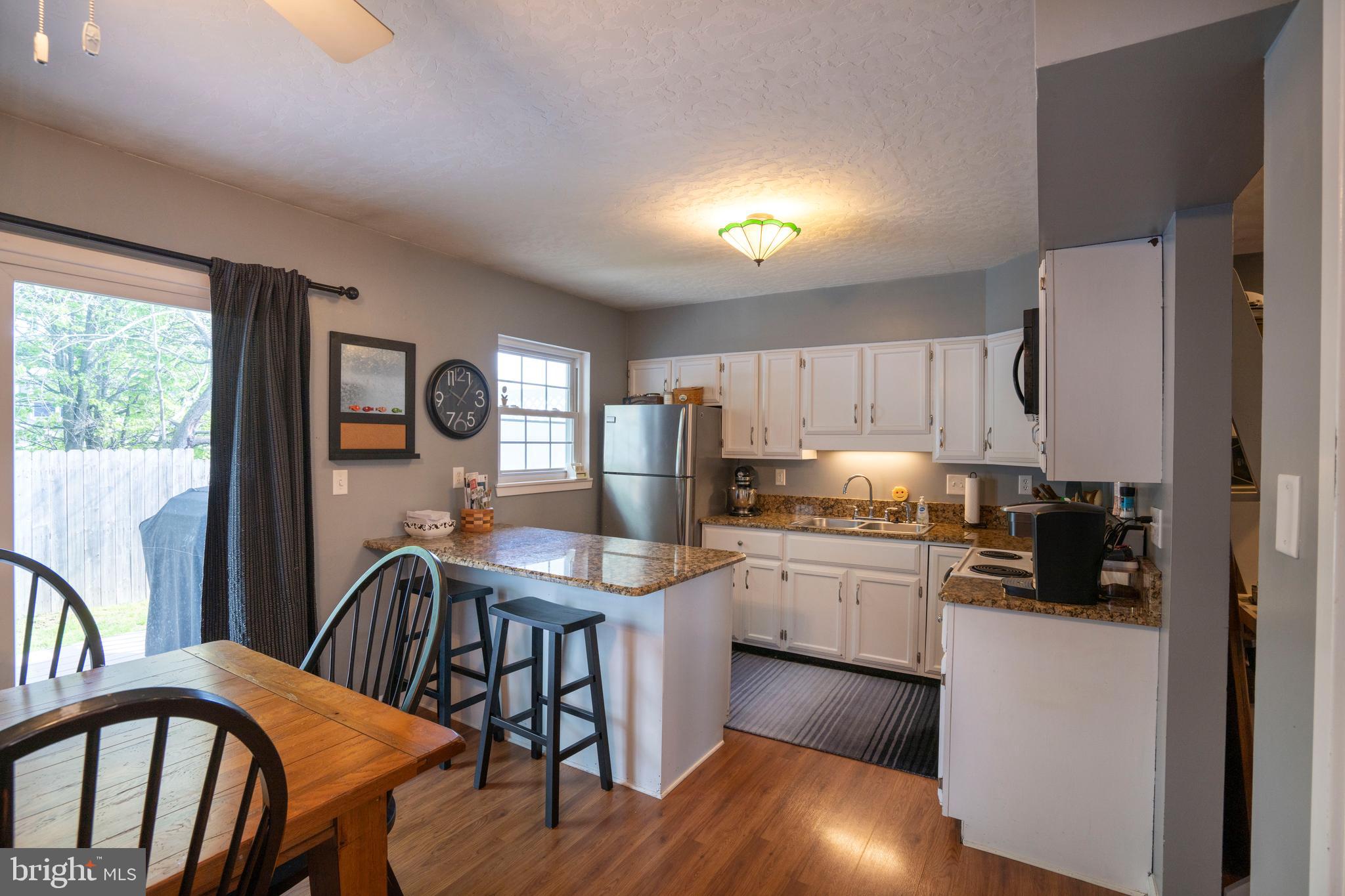 MAPLEWOOD TOWNHOUSES - Residential