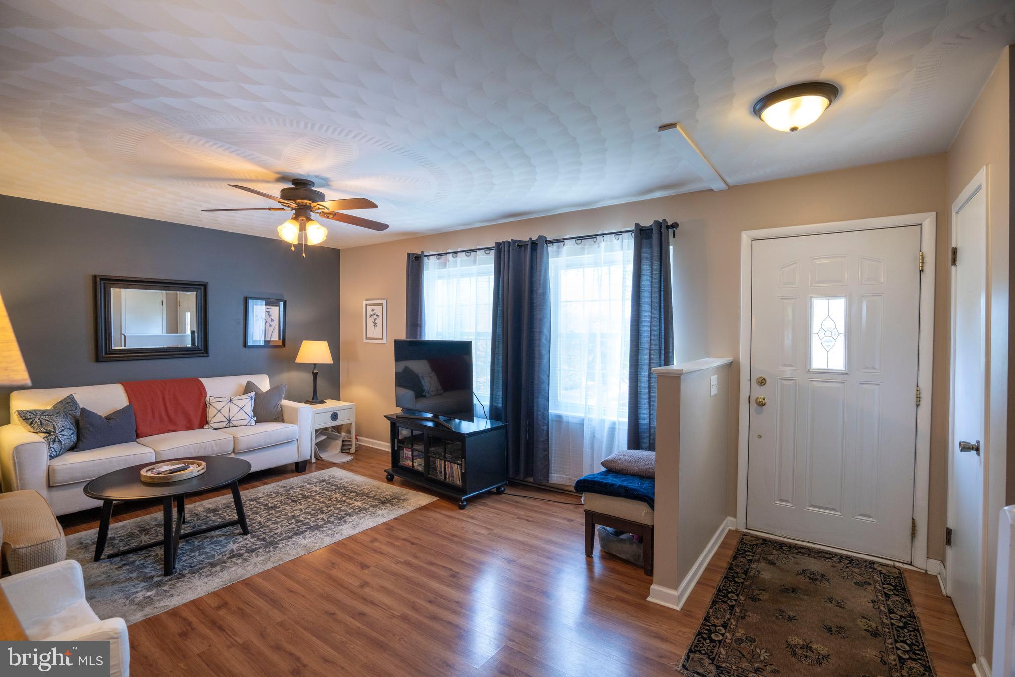 MAPLEWOOD TOWNHOUSES - Residential
