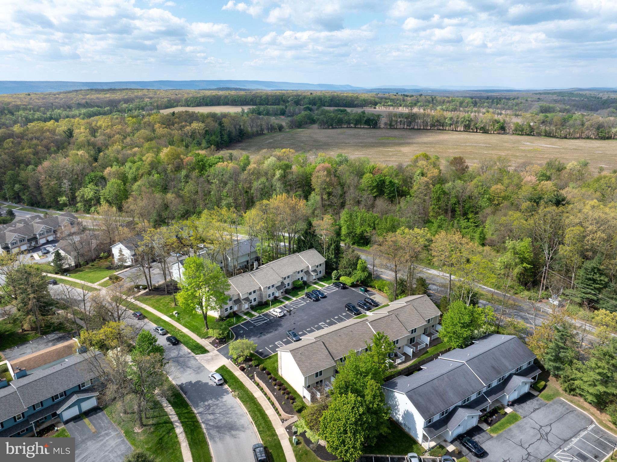MAPLEWOOD TOWNHOUSES - Residential