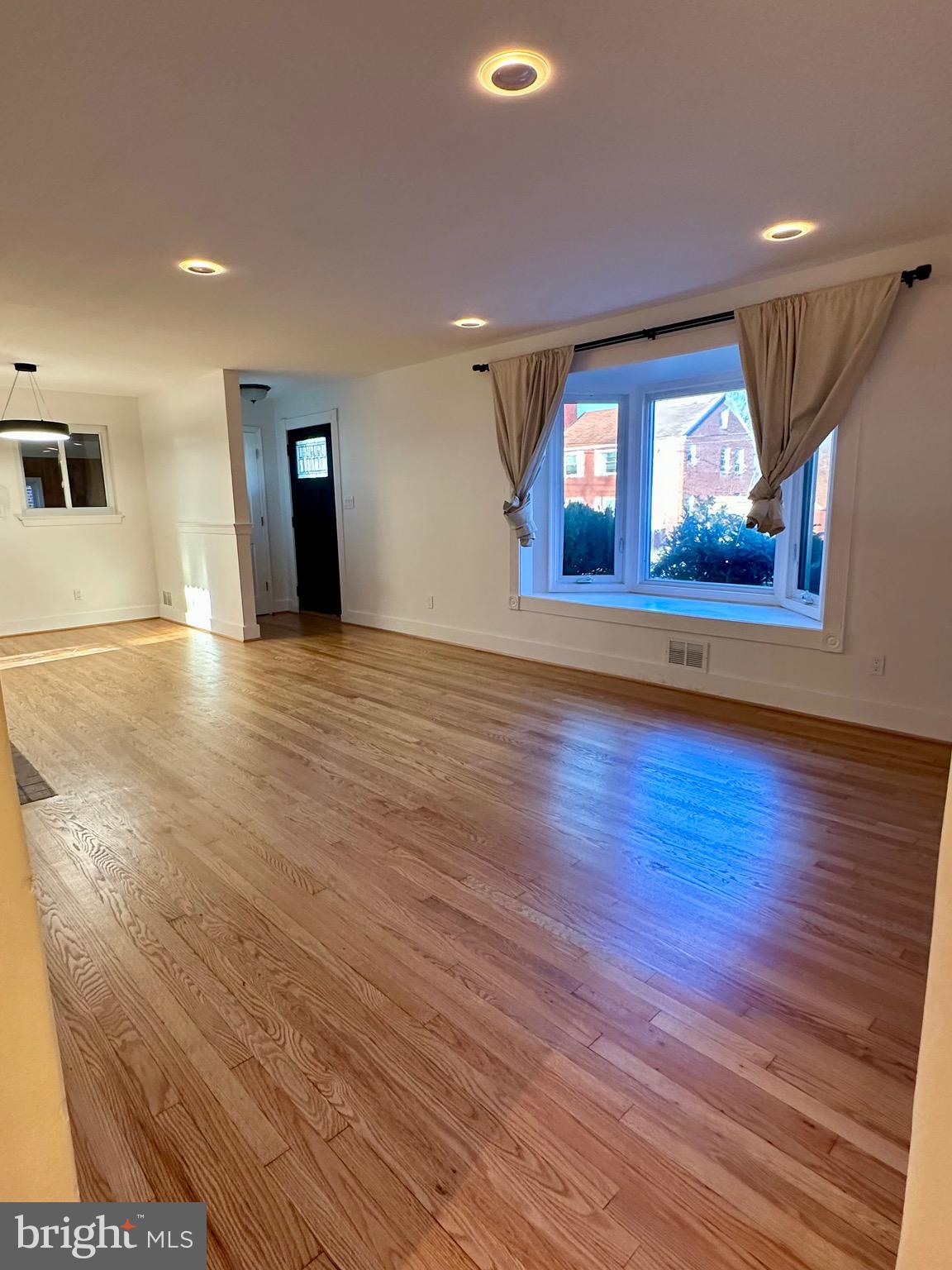 LEWISDALE - Residential Lease