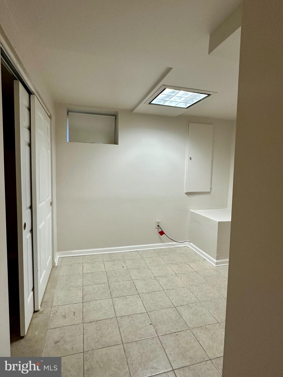 LEWISDALE - Residential Lease