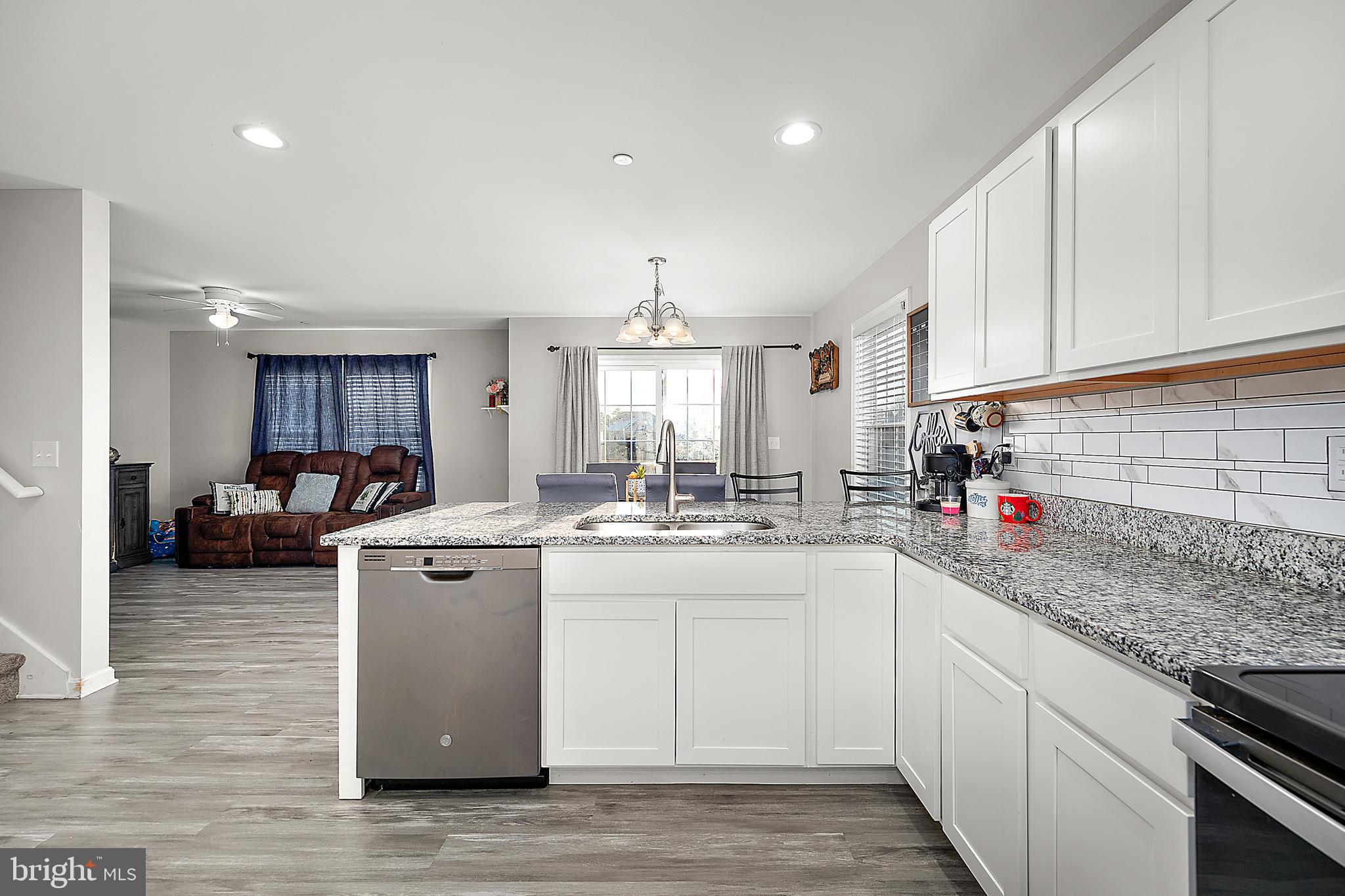 WOODLAND MANOR - Residential