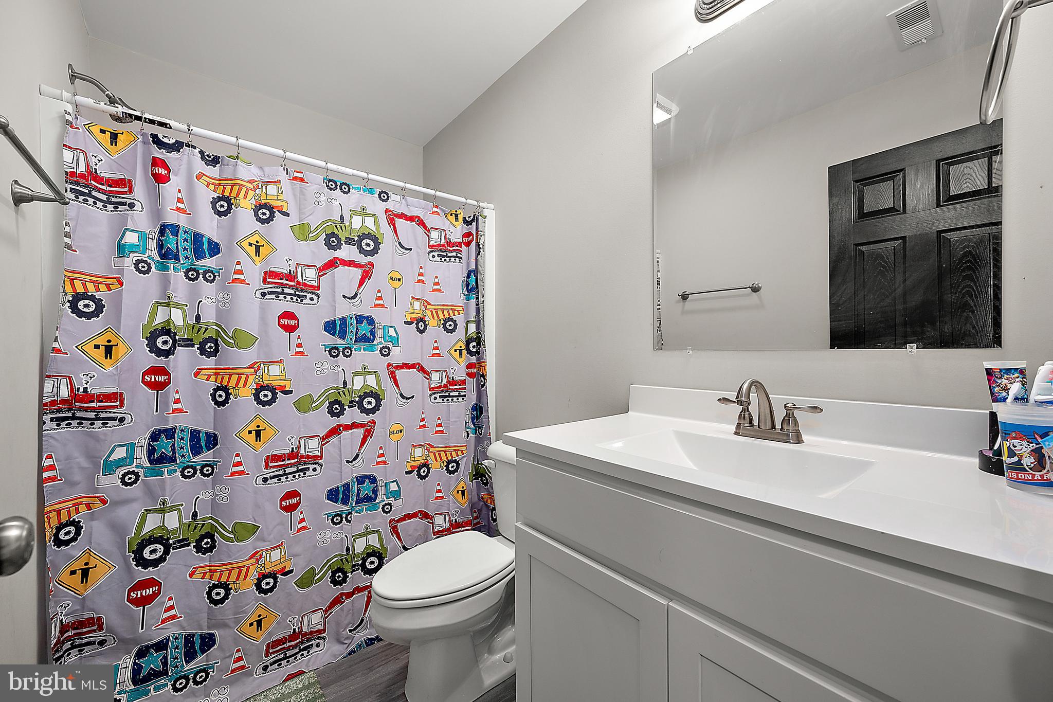 WOODLAND MANOR - Residential