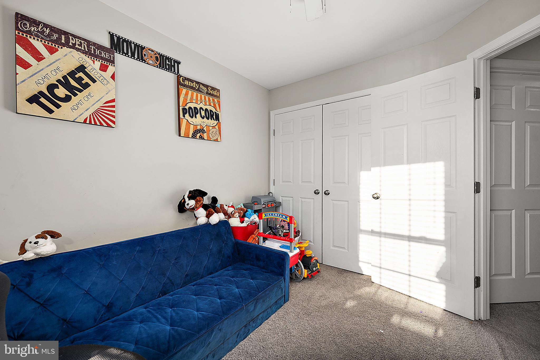 WOODLAND MANOR - Residential