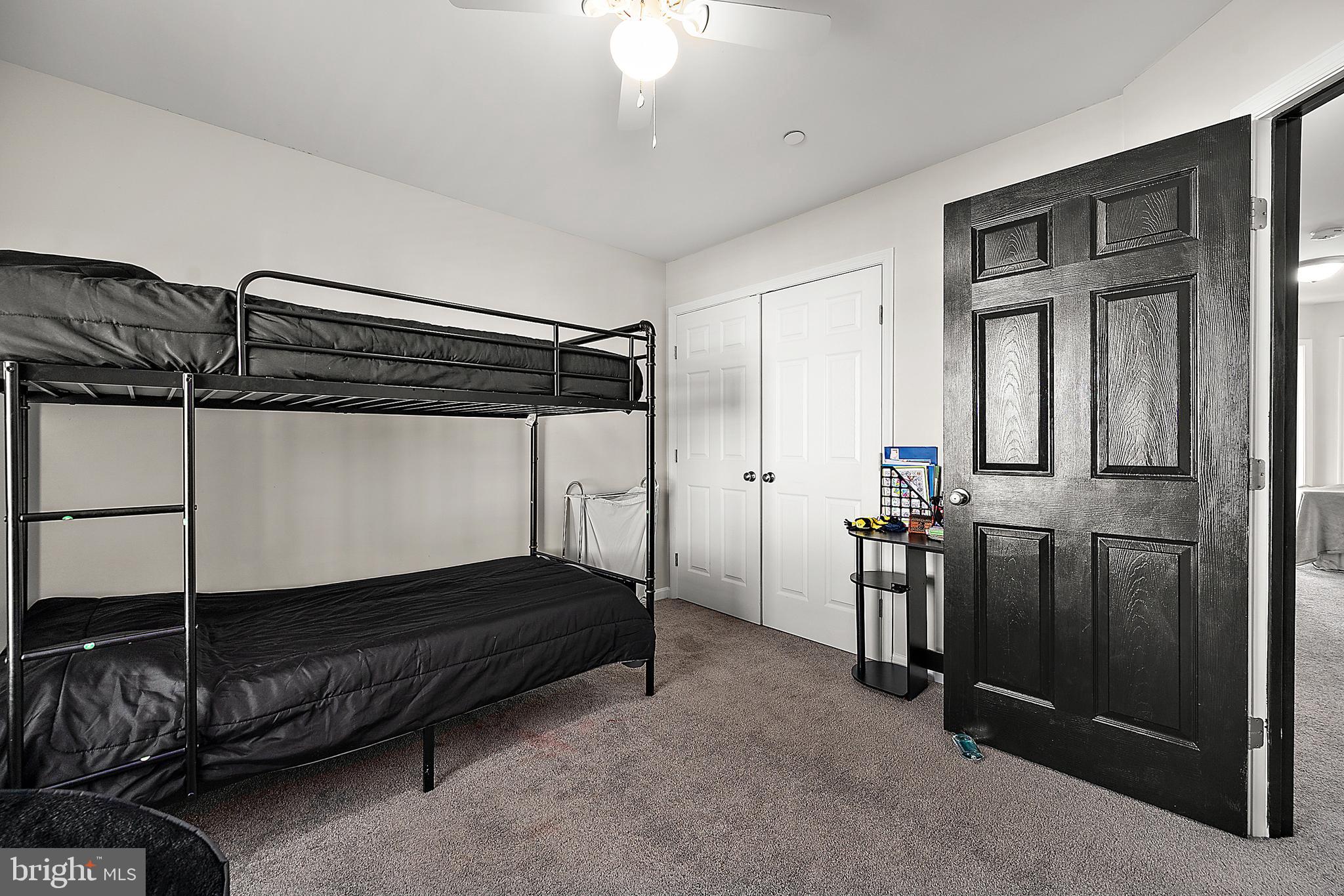 WOODLAND MANOR - Residential