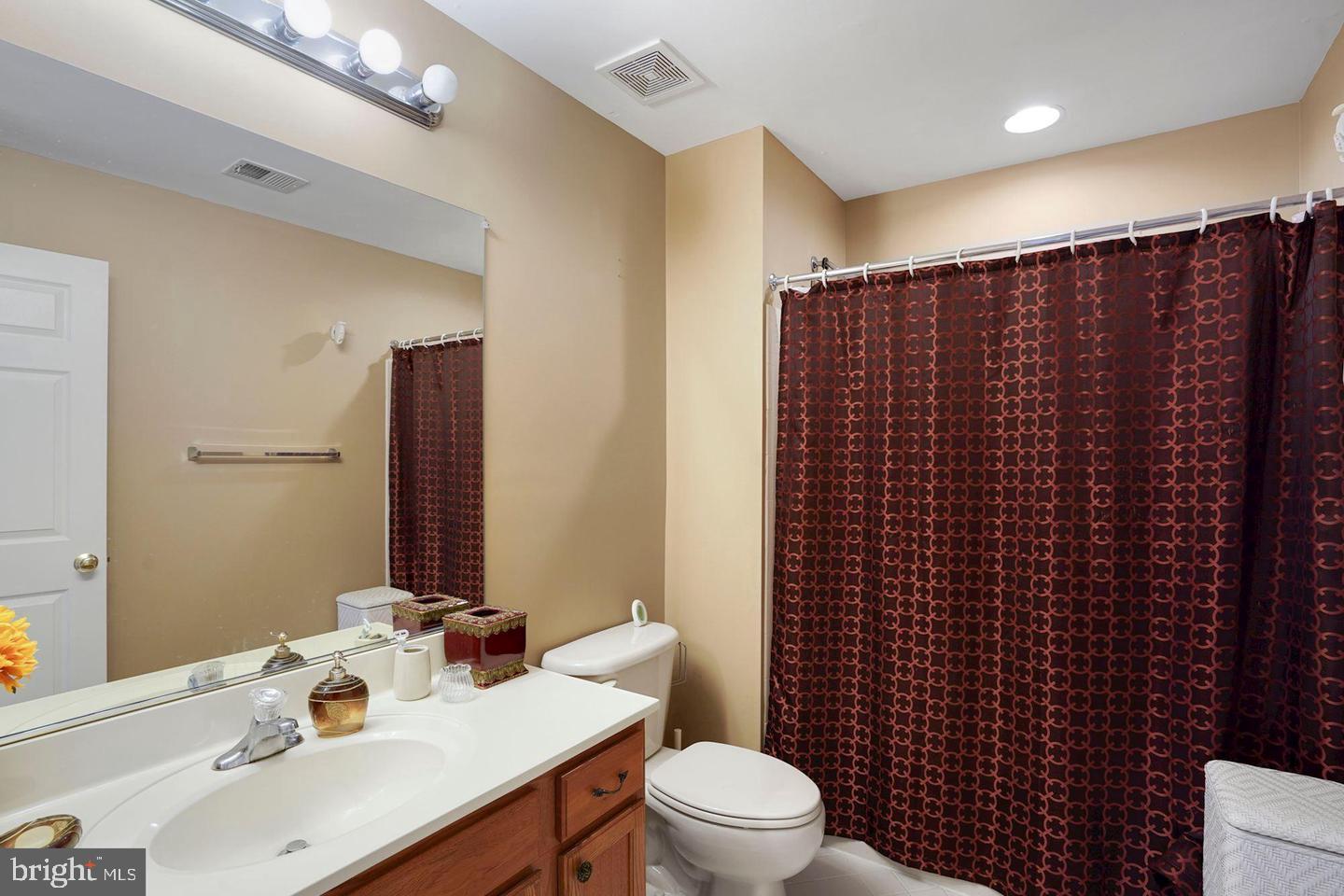 FAIR CREST - Residential Lease