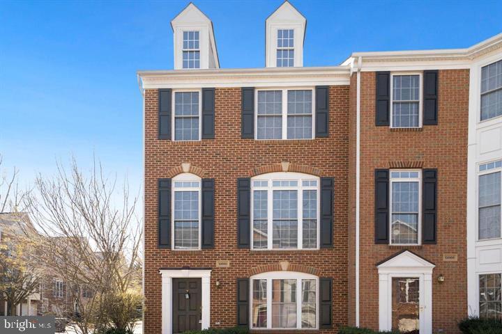 FAIR CREST - Residential Lease