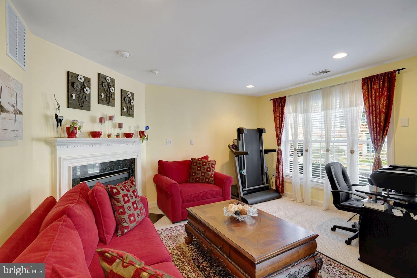 FAIR CREST - Residential Lease