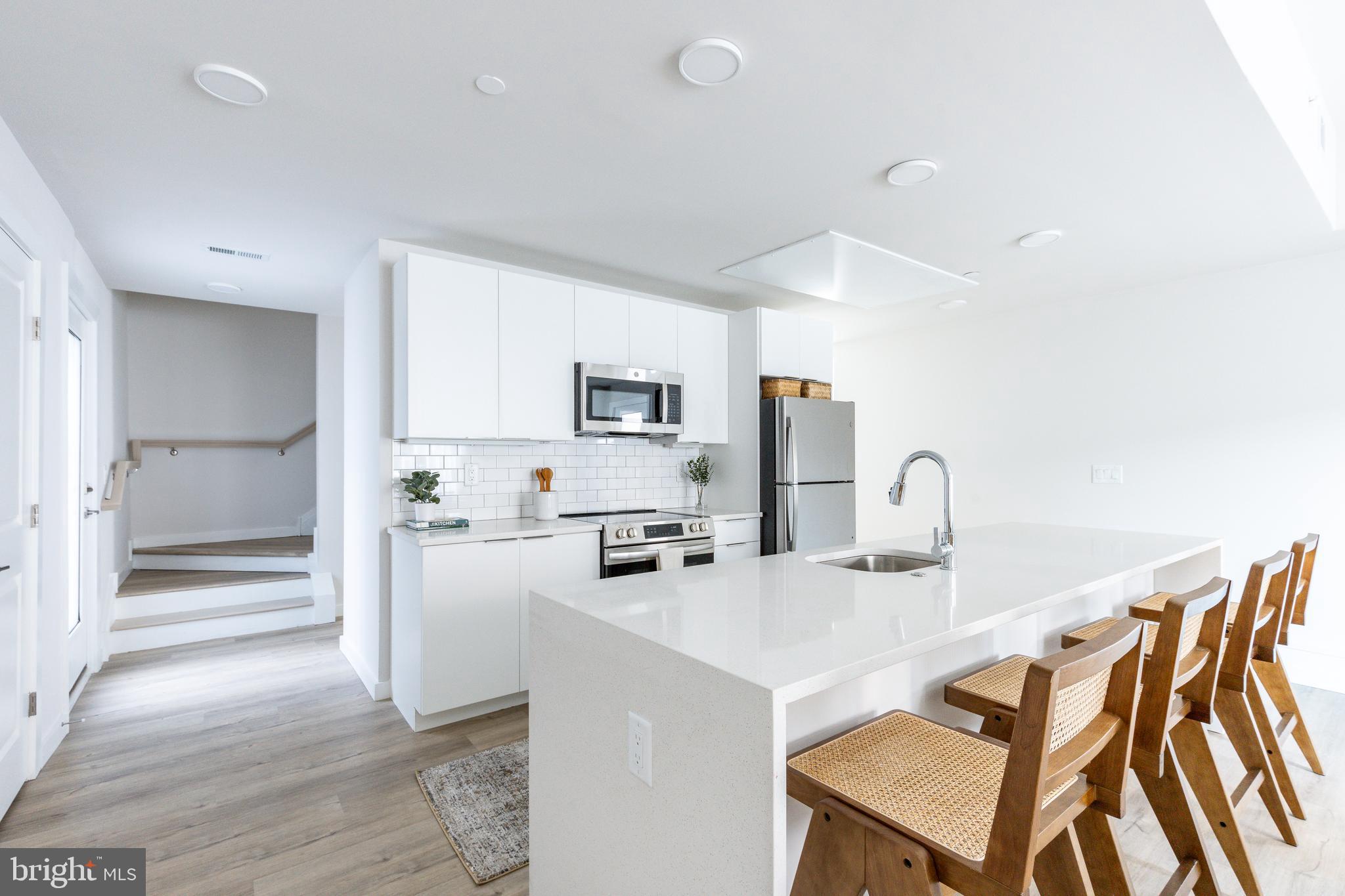 FISHTOWN - Residential Lease