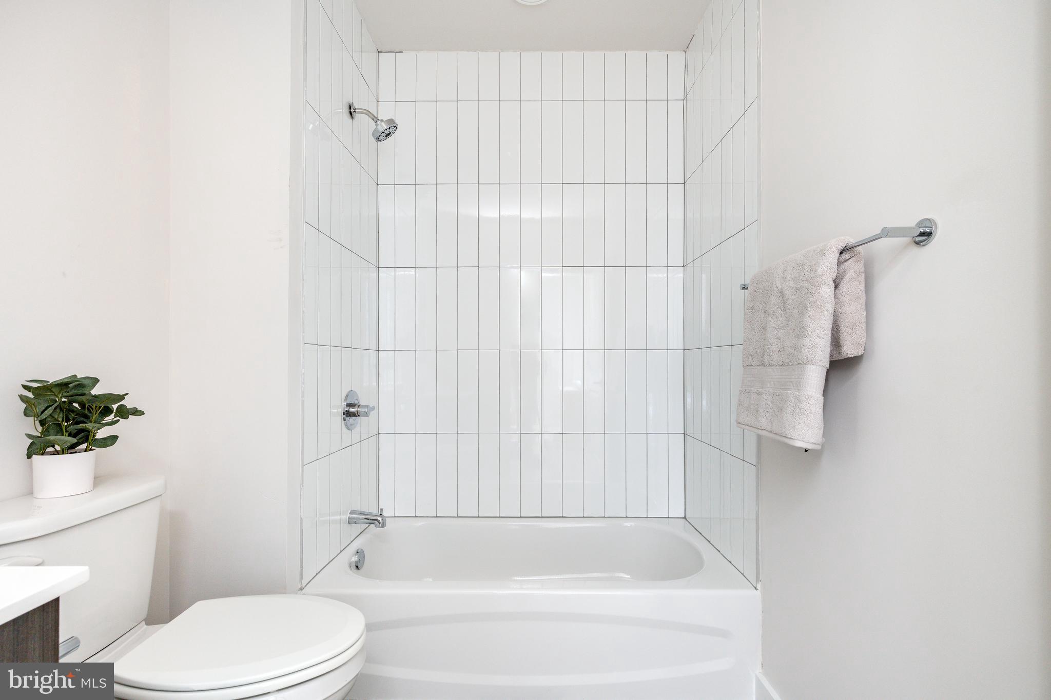 FISHTOWN - Residential Lease