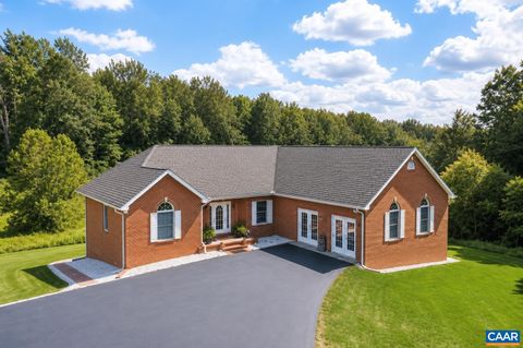 Homes For Sale - 105 Squirrel Path Path<br/> STANARDSVILLE, VA 22973