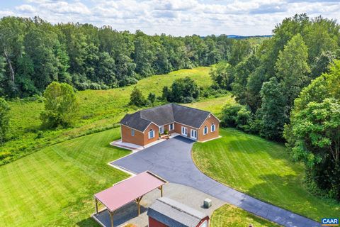 Homes For Sale - 105 Squirrel Path Path<br/> STANARDSVILLE, VA 22973
