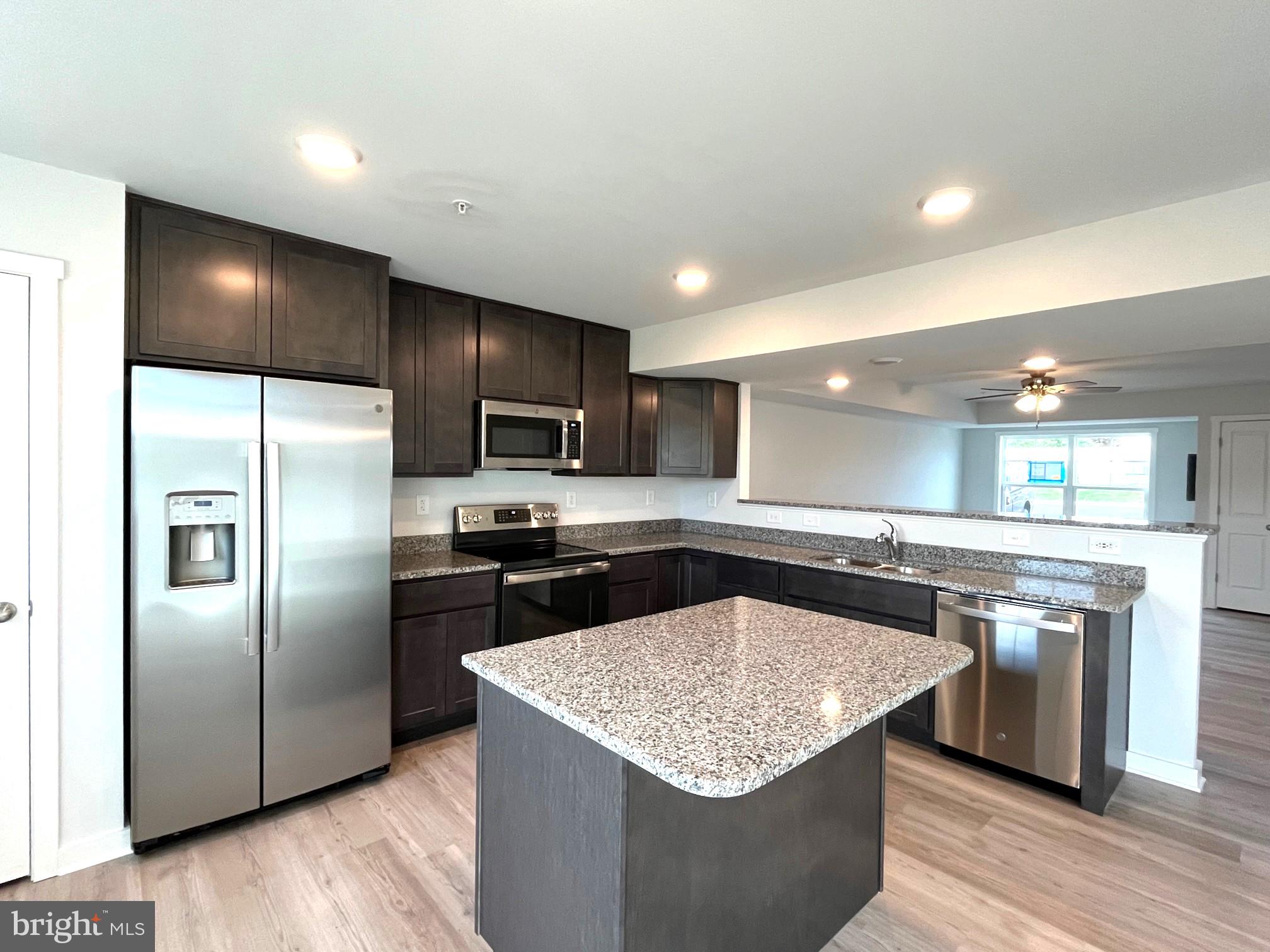 HERITAGE HILLS - Residential