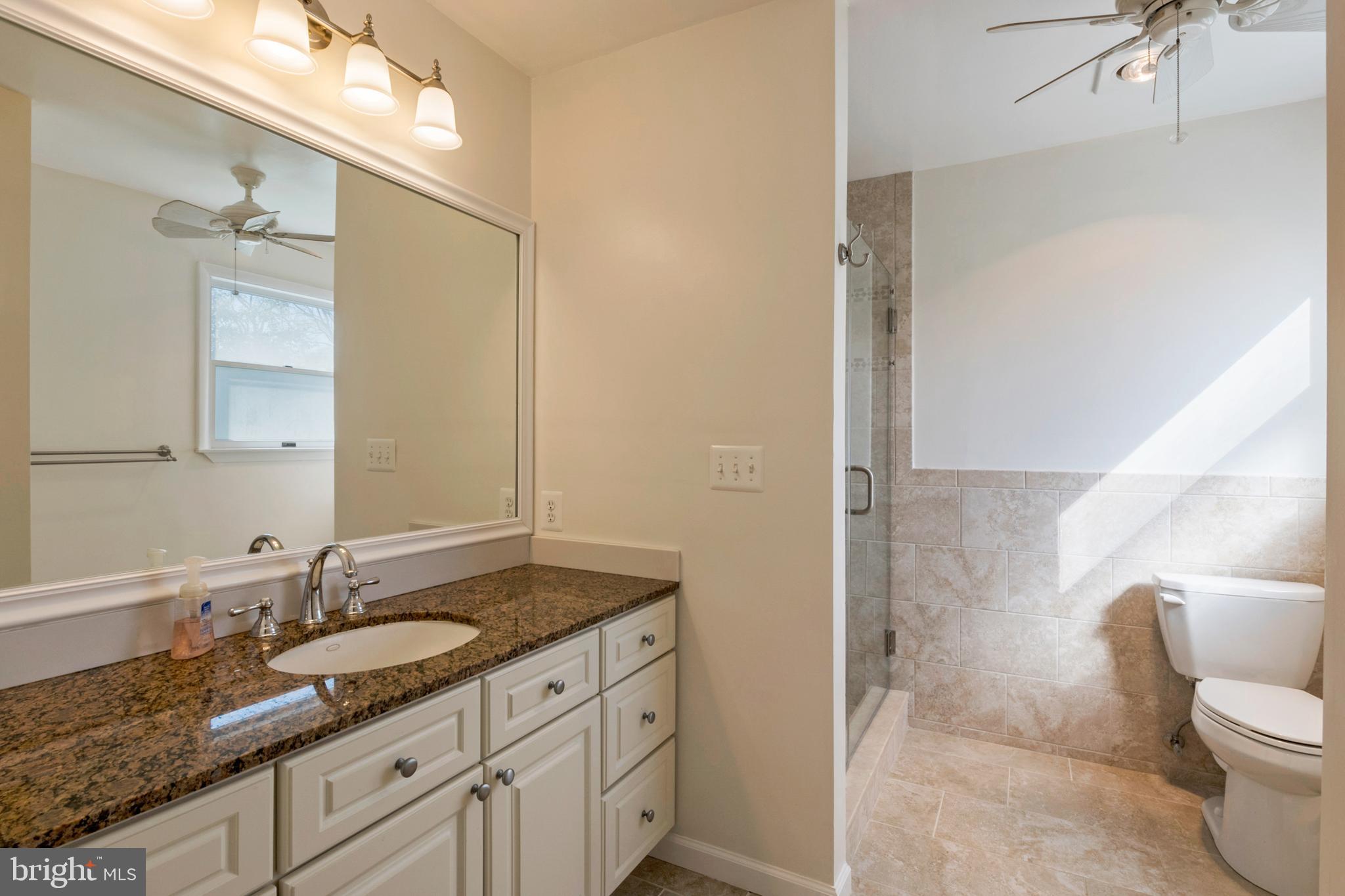 WOODLAND BEACH - Residential