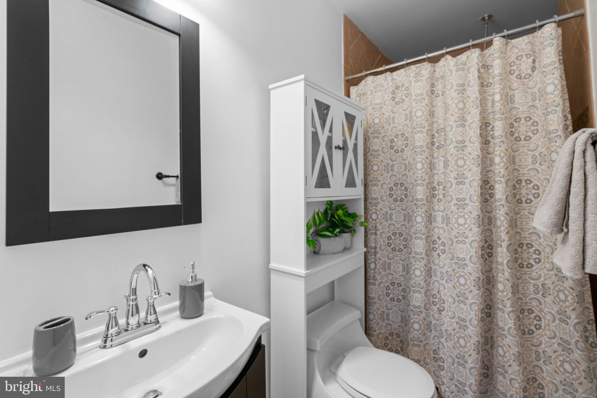 ALBERTA HEIGHTS - Residential