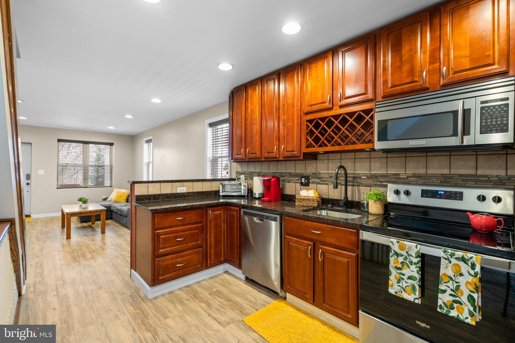 ALBERTA HEIGHTS - Residential