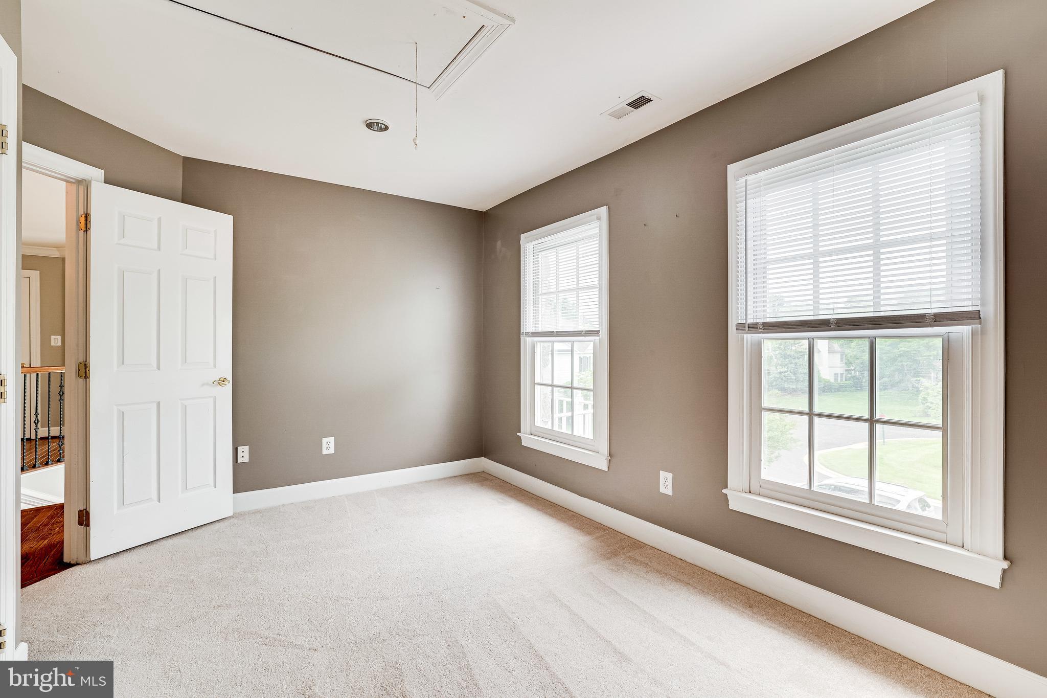 LAKE MANASSAS - Residential