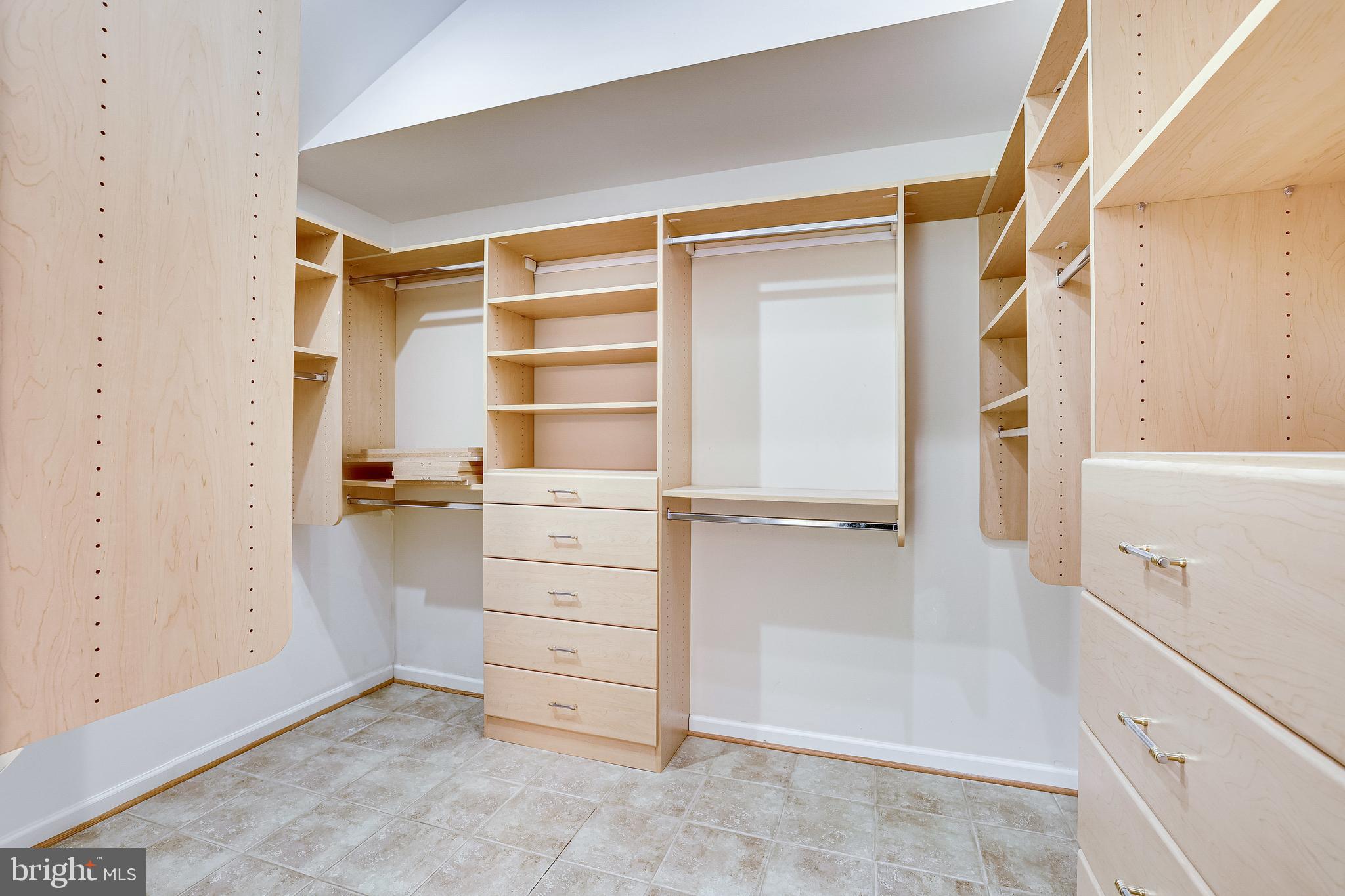 LAKE MANASSAS - Residential