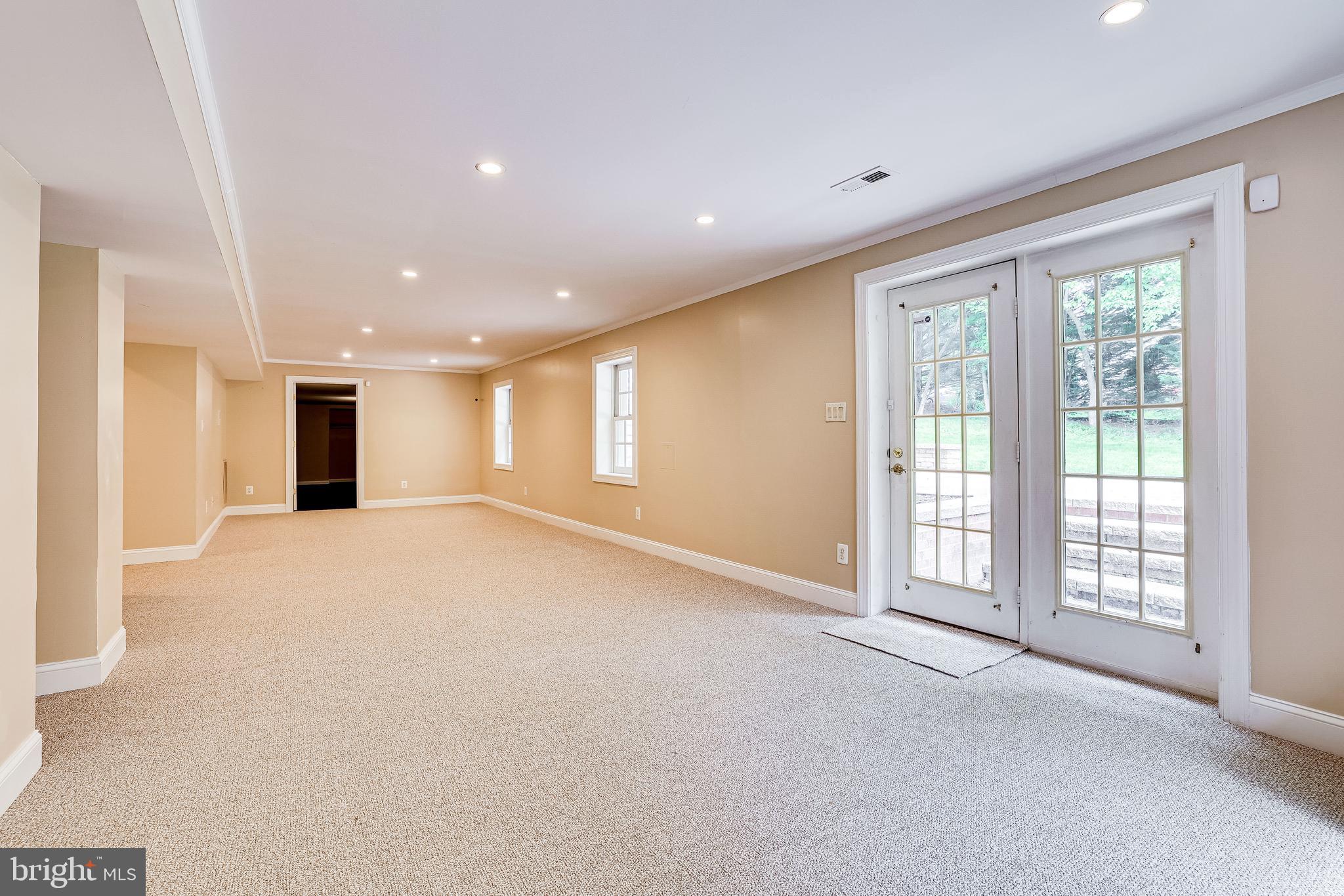 LAKE MANASSAS - Residential