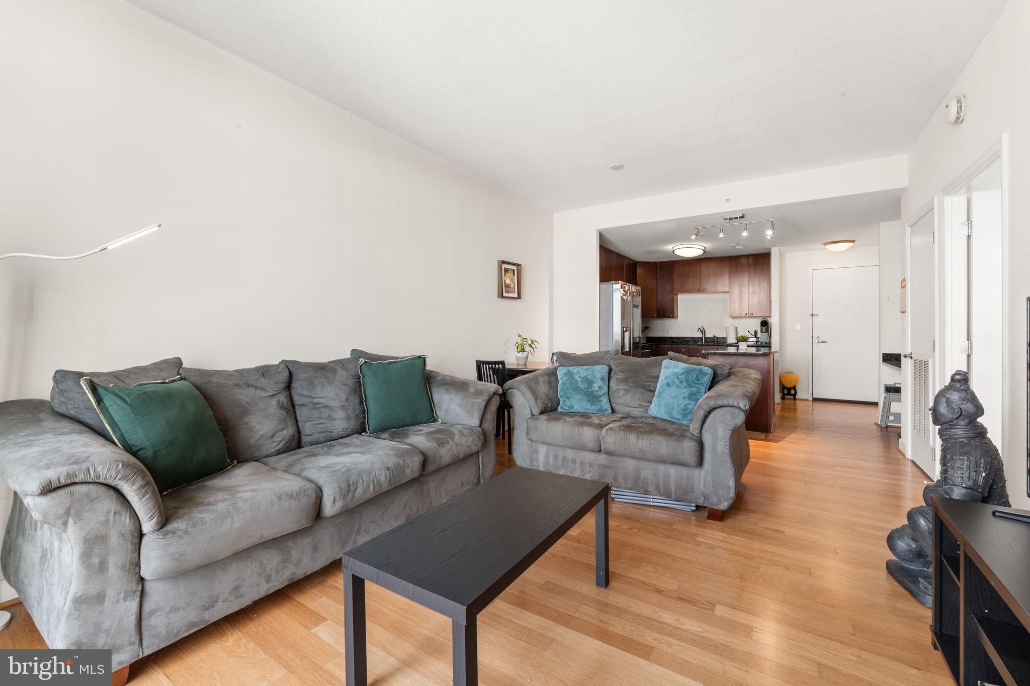 ONE NATIONAL HARBOR CONDOMINIUM - Residential