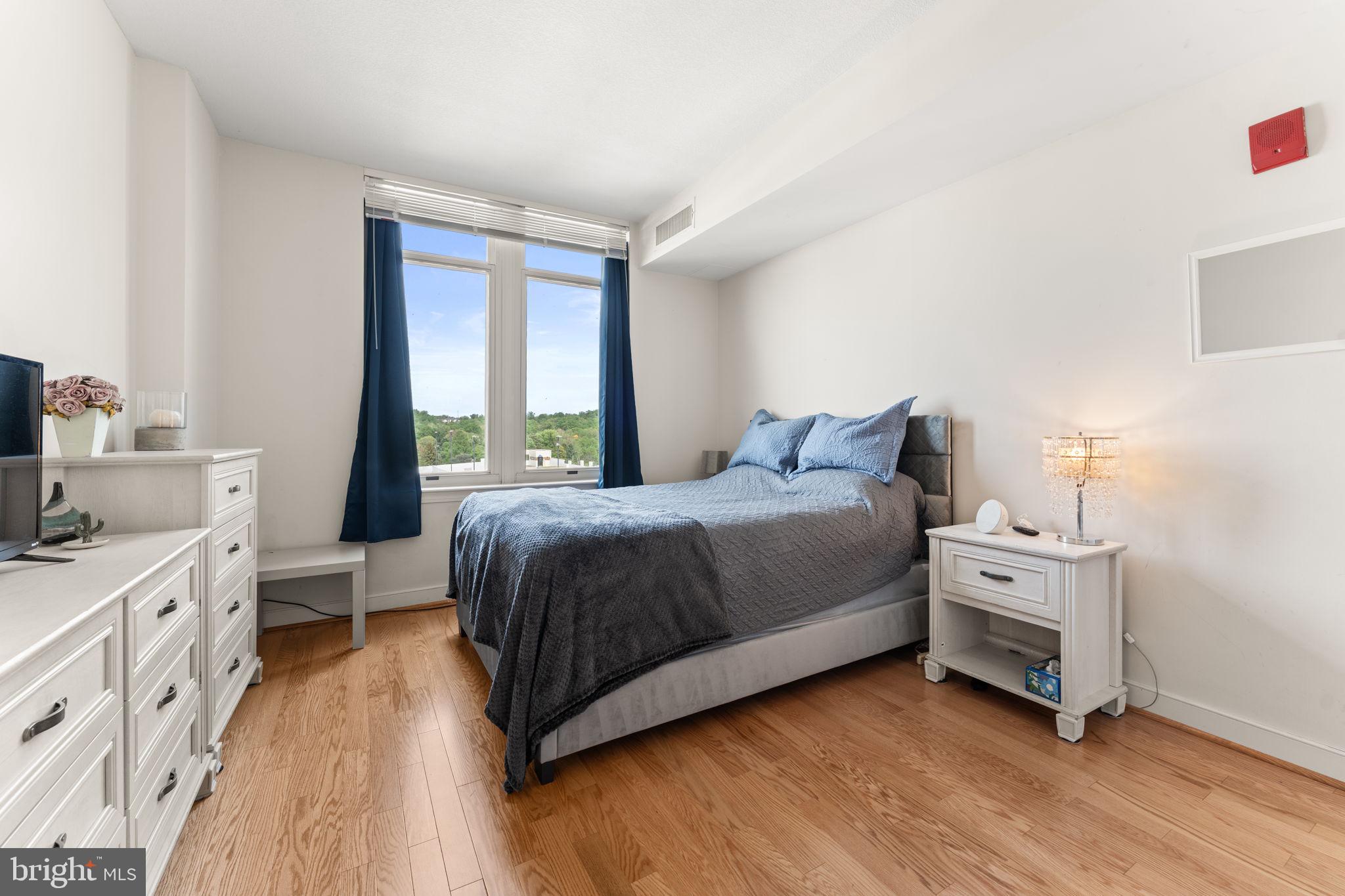 ONE NATIONAL HARBOR CONDOMINIUM - Residential