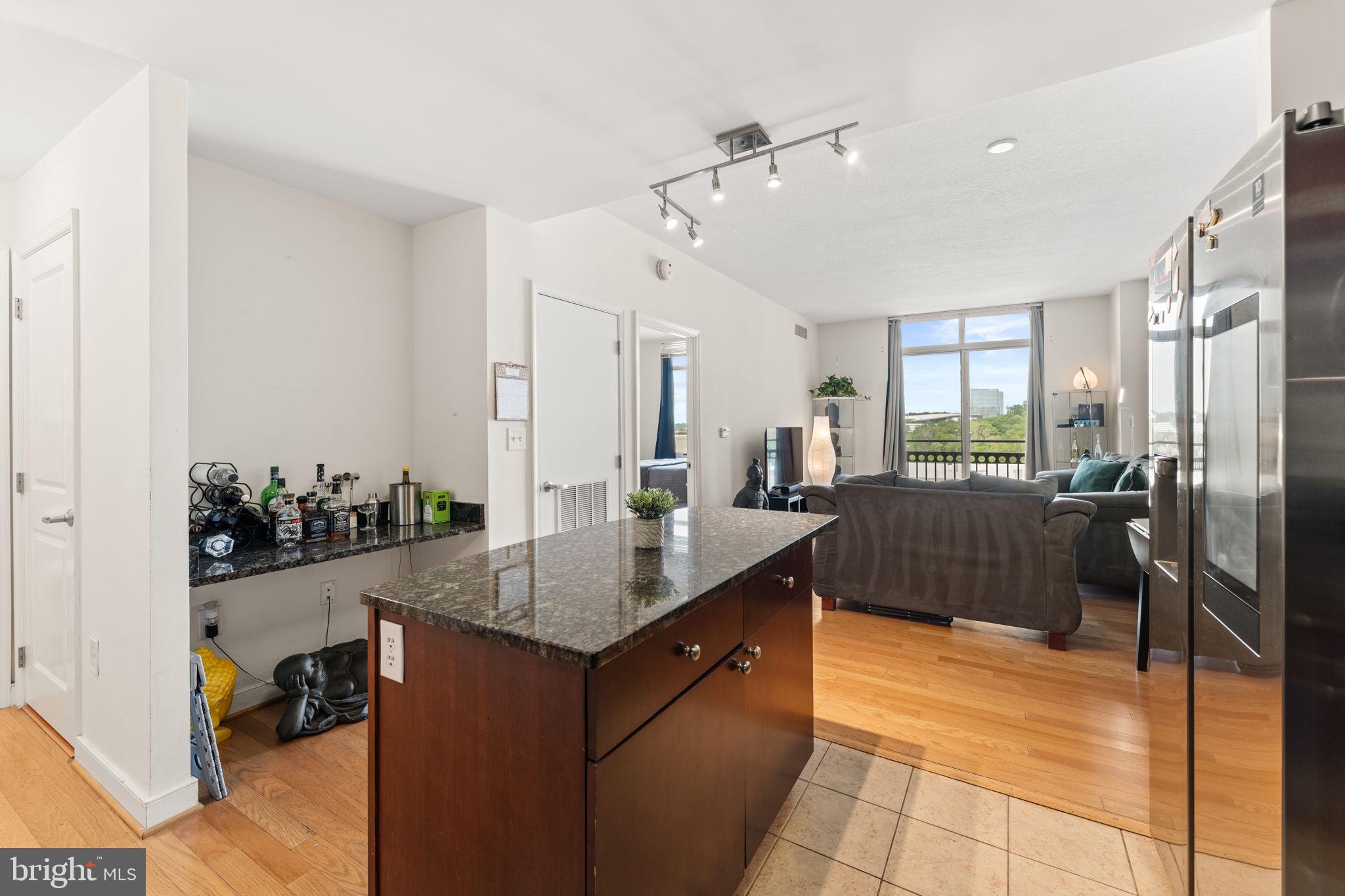 ONE NATIONAL HARBOR CONDOMINIUM - Residential