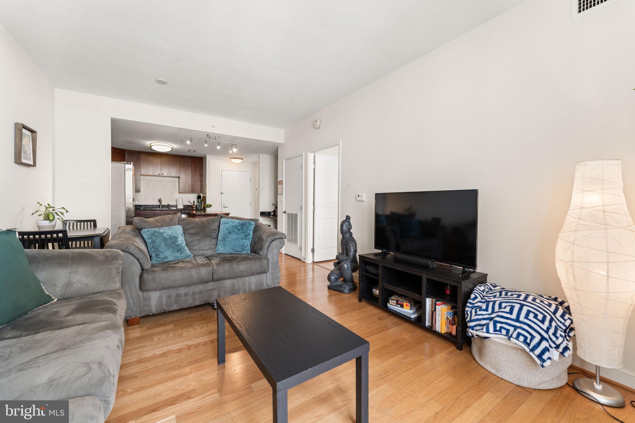 ONE NATIONAL HARBOR CONDOMINIUM - Residential