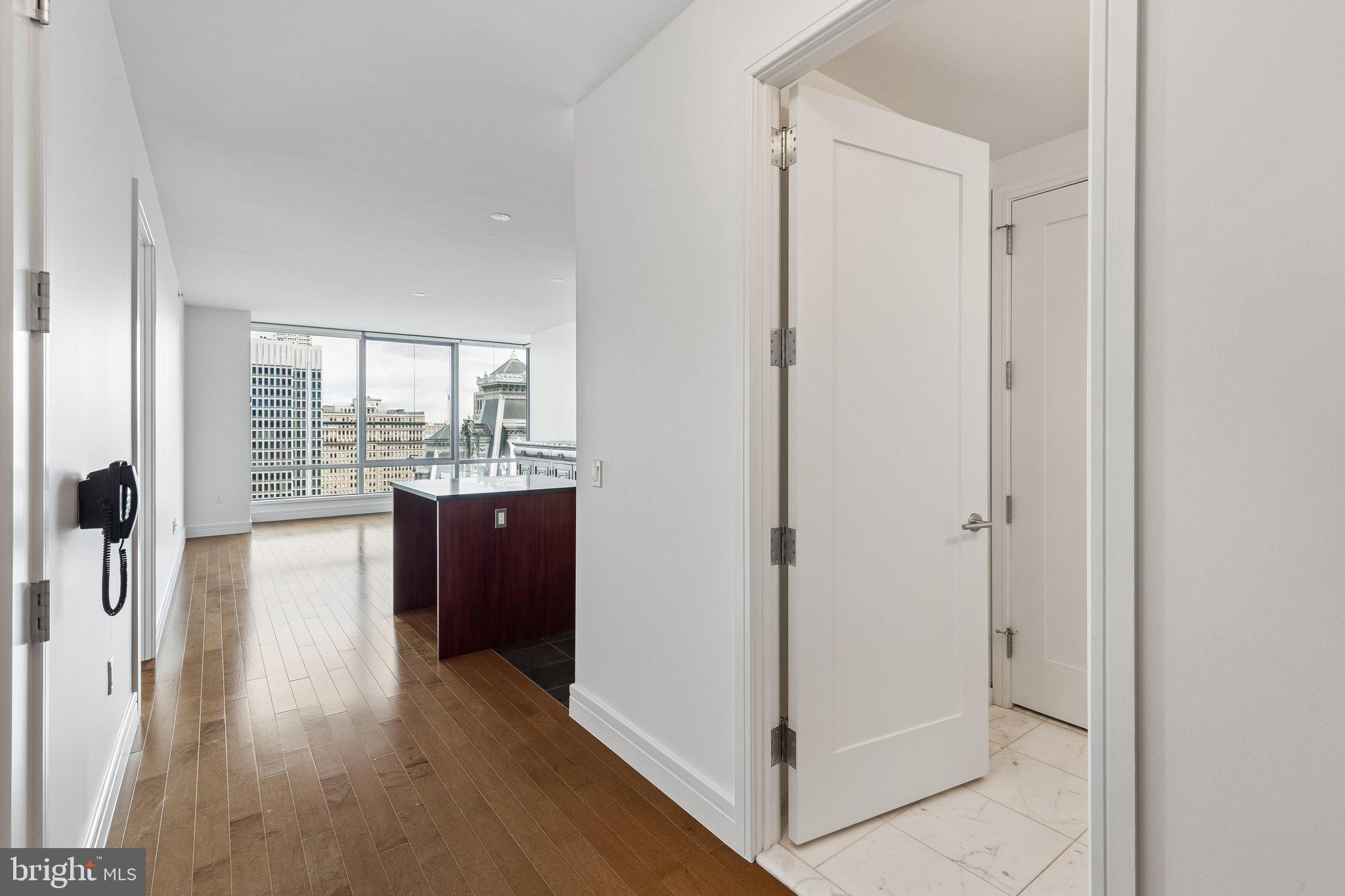 AVENUE OF THE ARTS - Residential